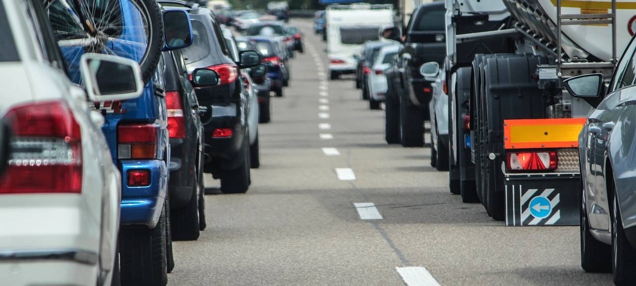 „Denkt bitte an die Rettungsgasse!“