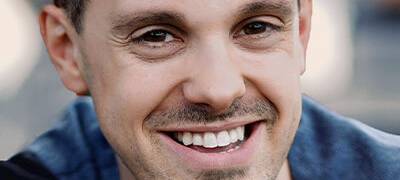 Jonas Hein aus Wuppertal in "Moulin Rouge!"