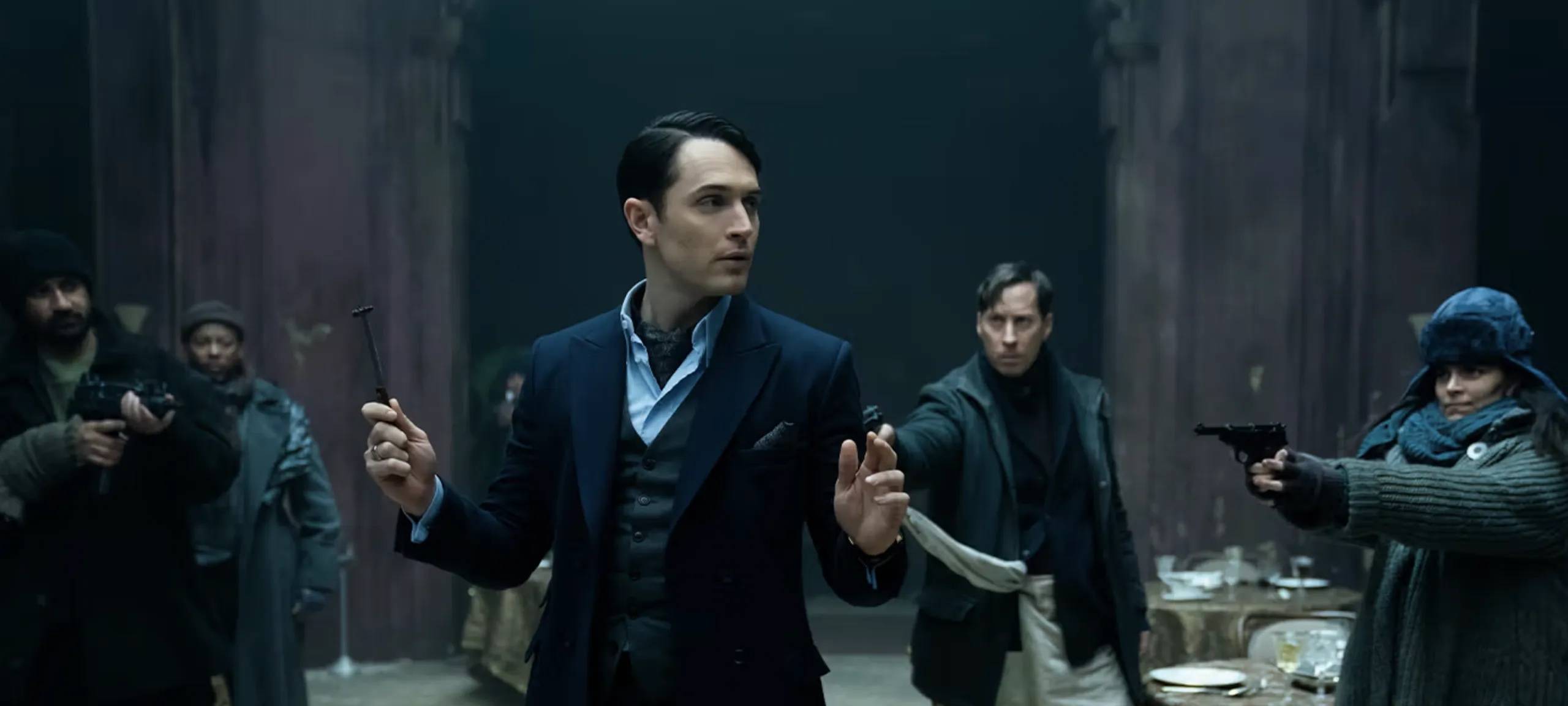 Winston Scott hat eine Menge Feinde und Neider.