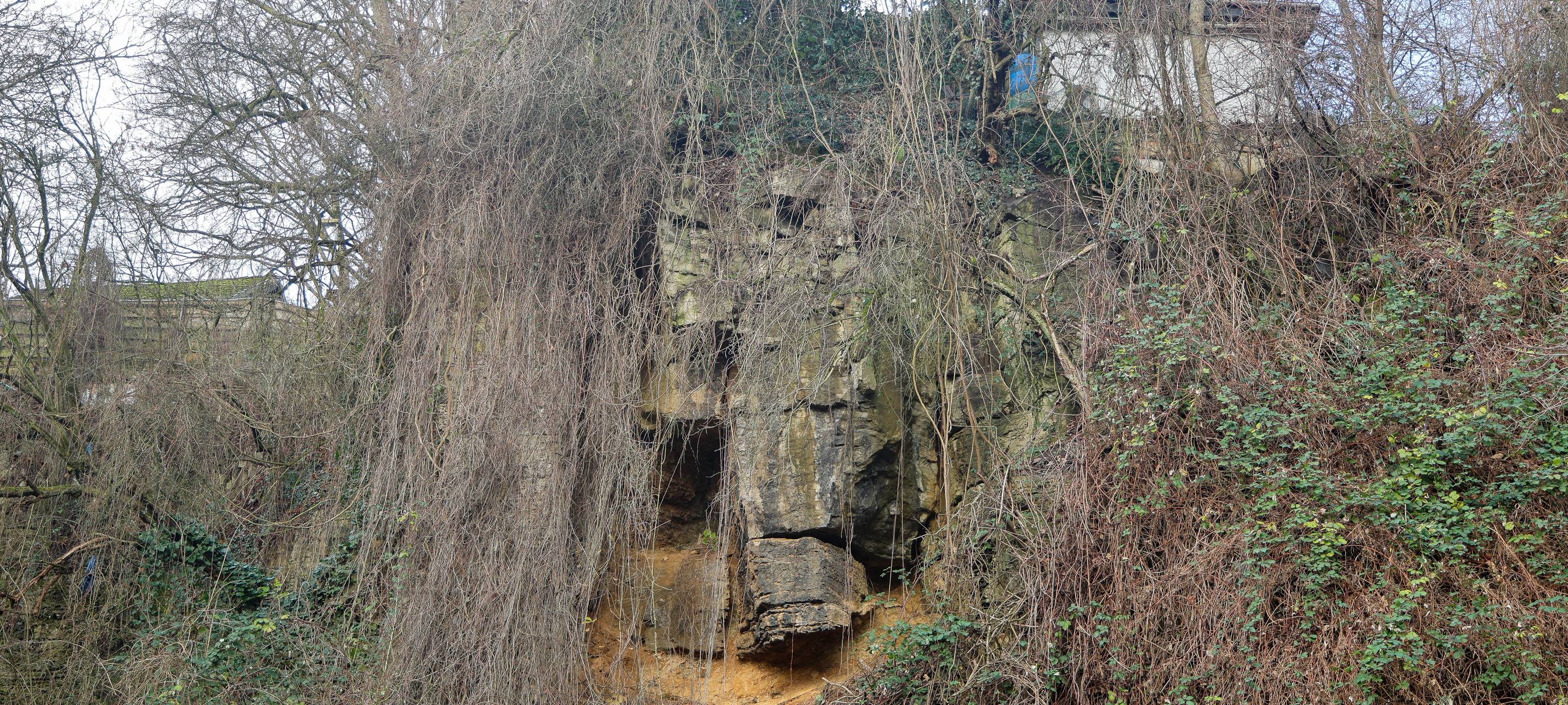 Bröckel-Felsen soll schnell untersucht werden