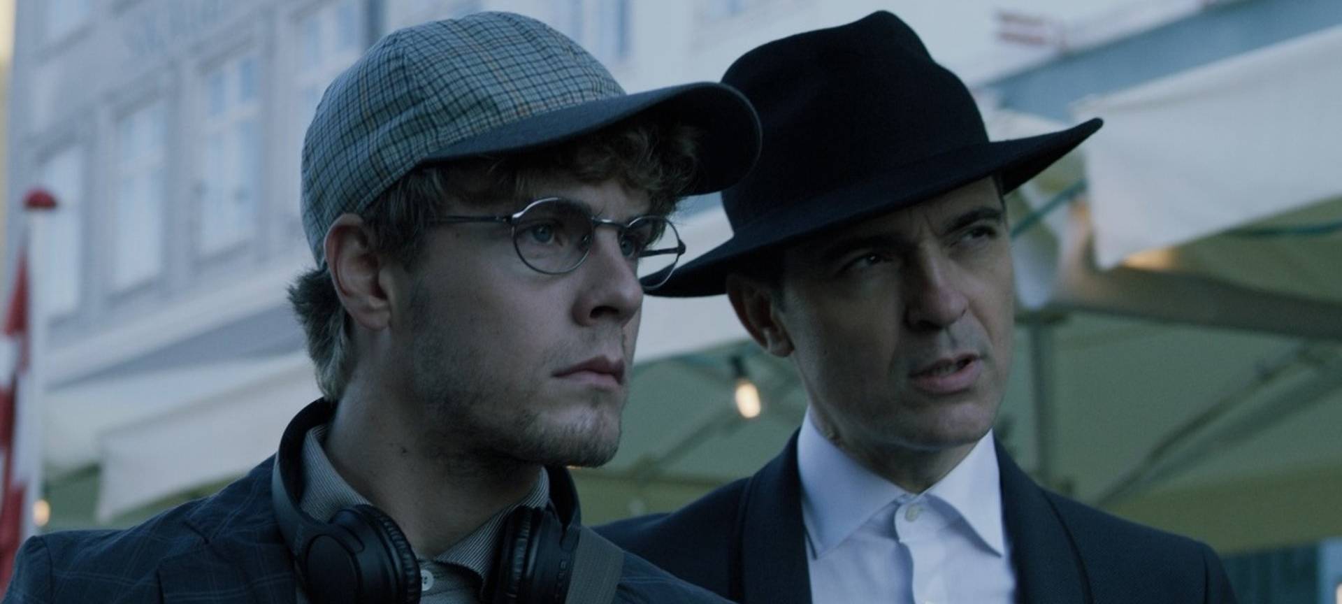 Sie kundschaften ihr Ziel aus.