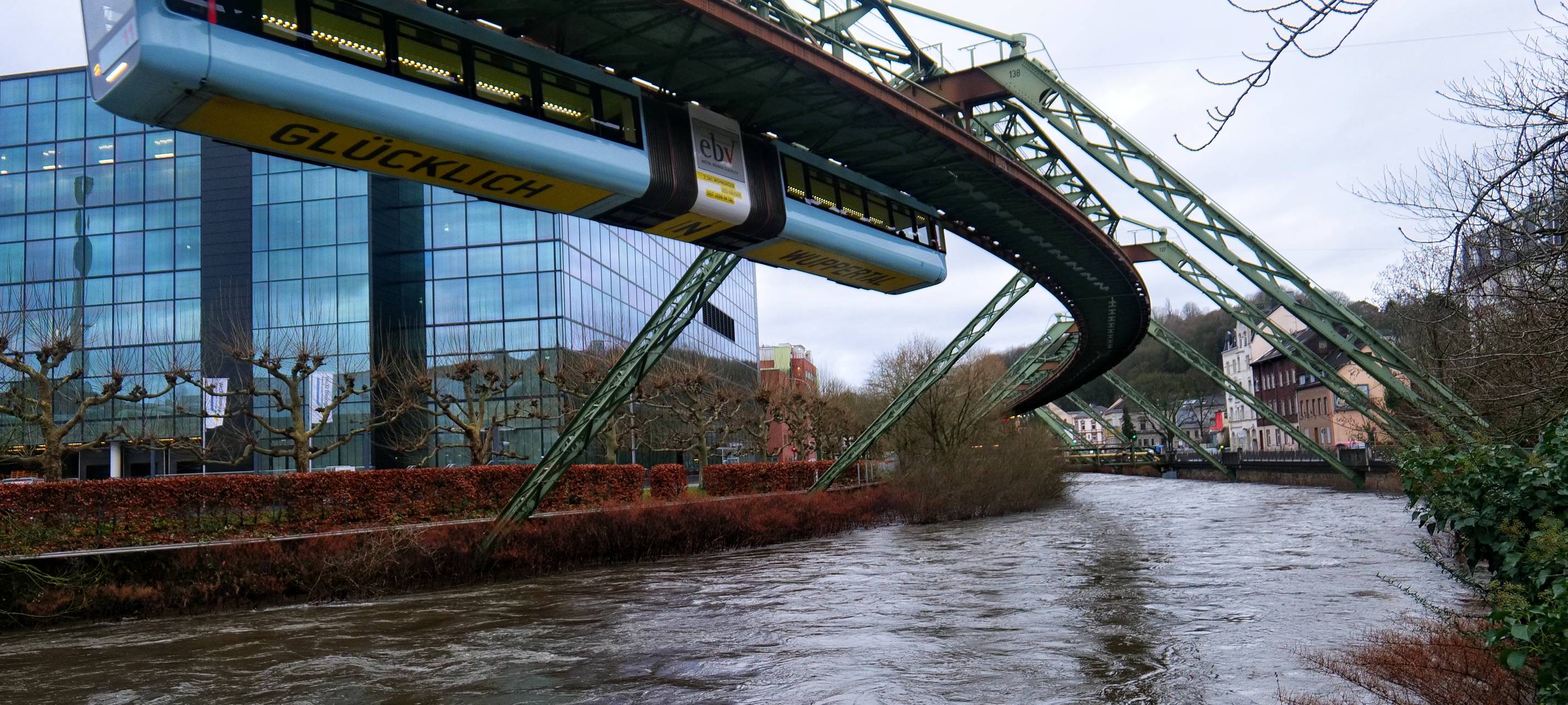 Wupperpegel wird hoch bleiben