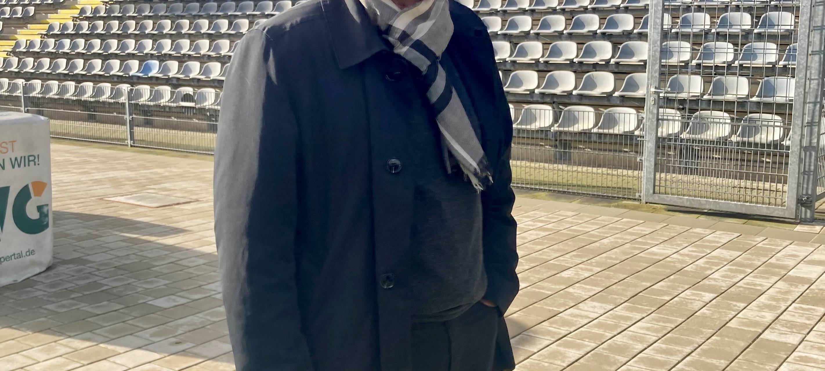 Slowenen-Trainer im Stadion am Zoo
