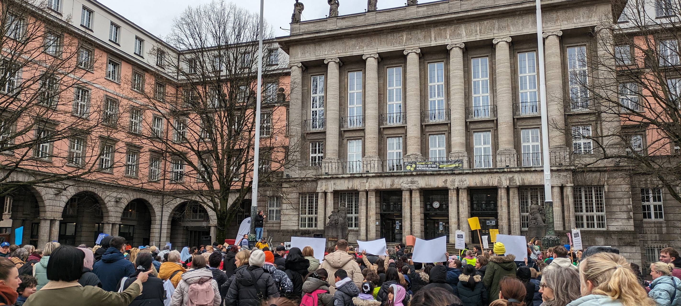 Demo für bessere Kinderbetreuung