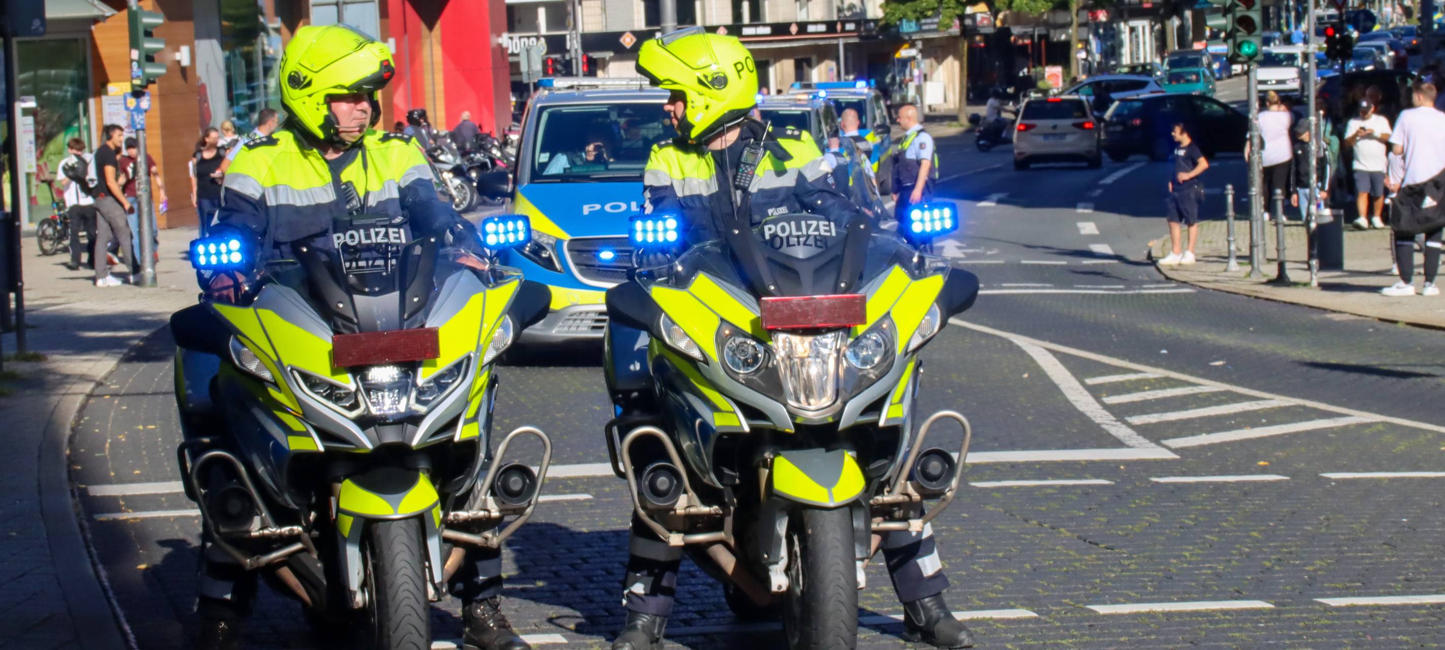 Polizeikontrolle: Mercedes abgehauen