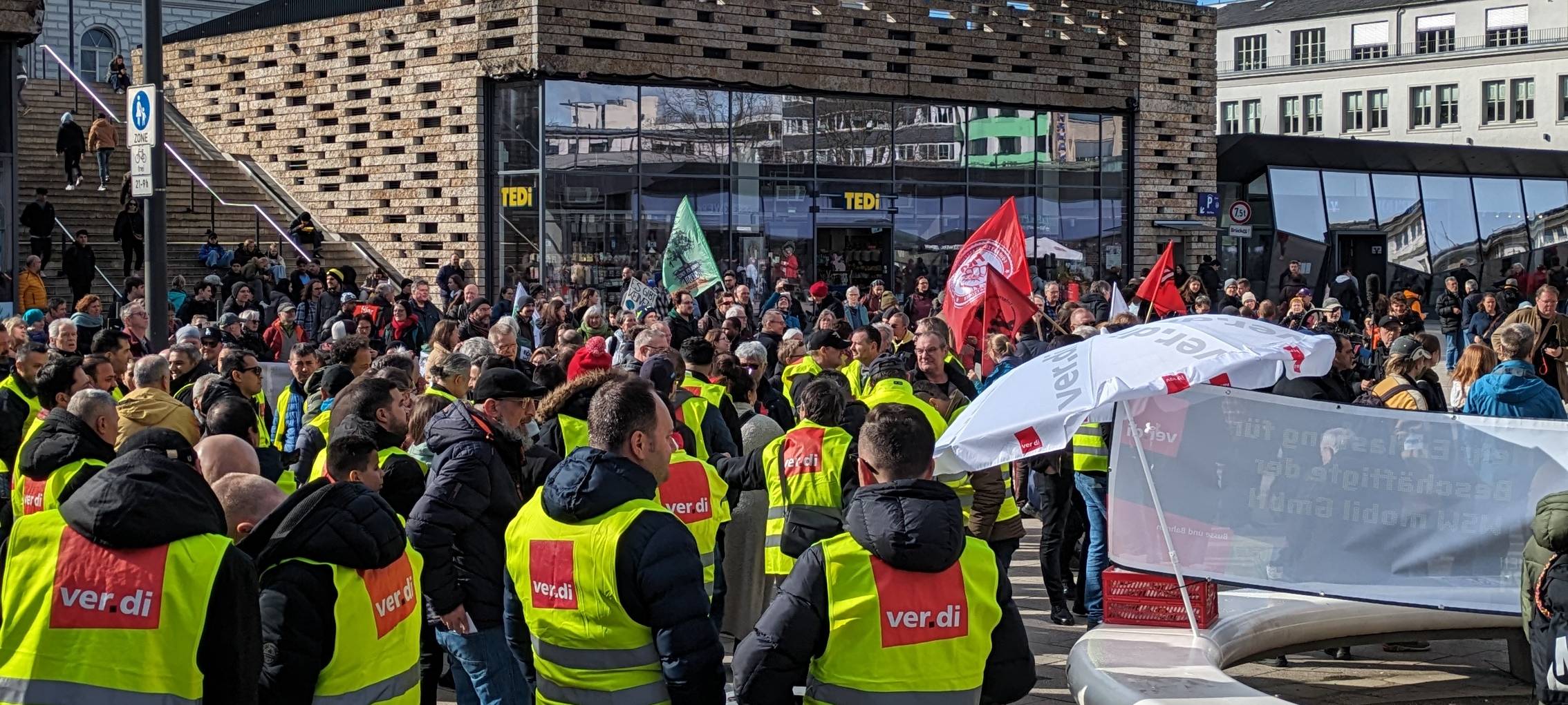 Demo in Elberfeld läuft