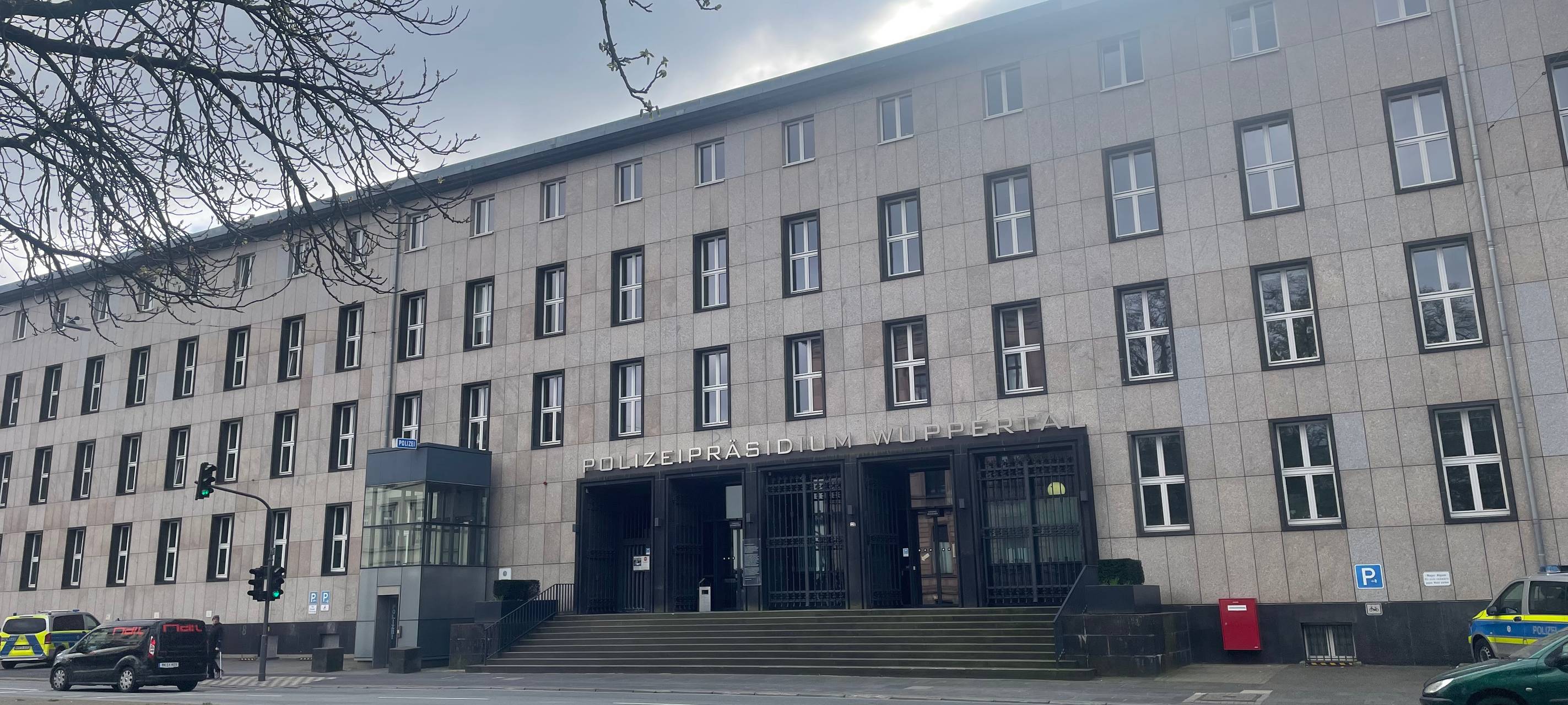 Zeugenaufruf nach versuchtem Raub in Elberfeld