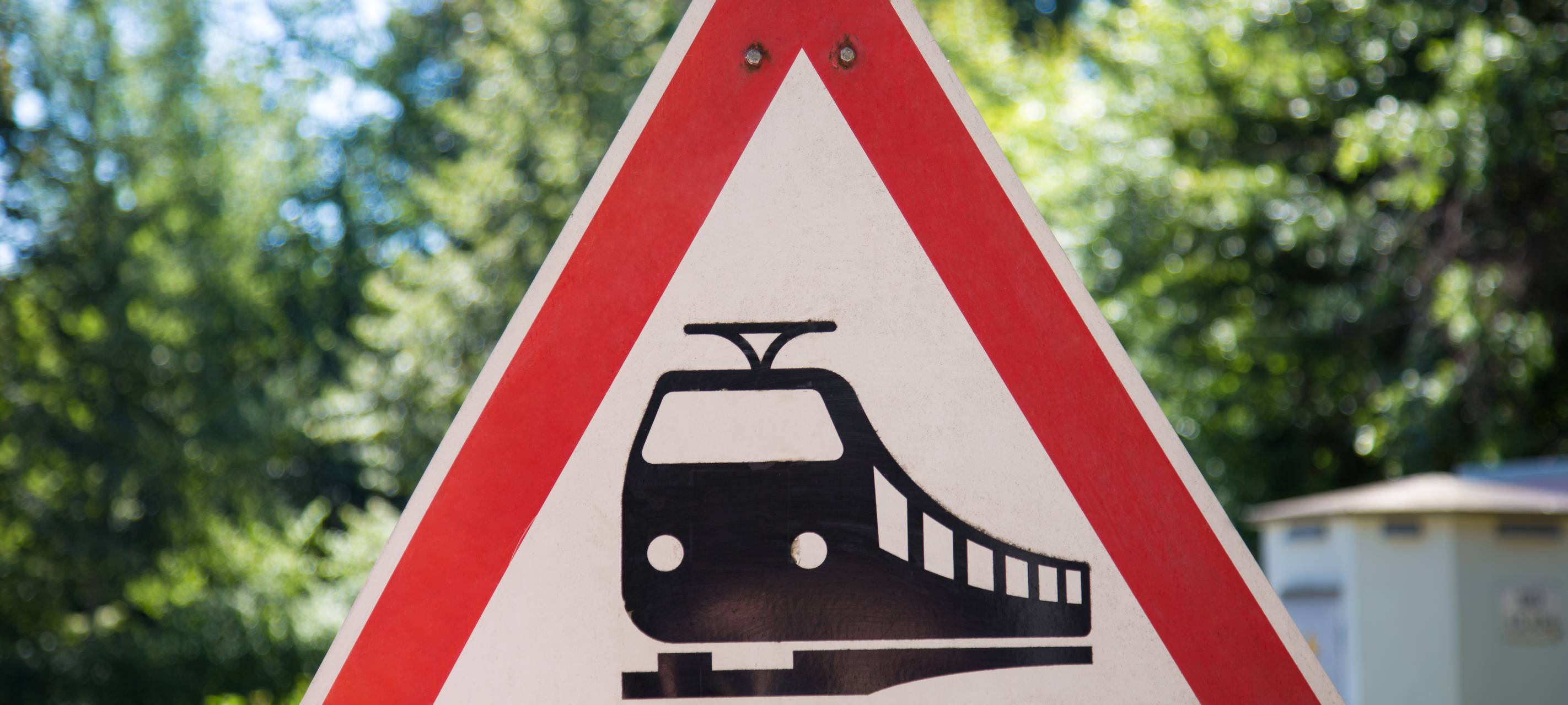 Schranke trifft Radfahrer