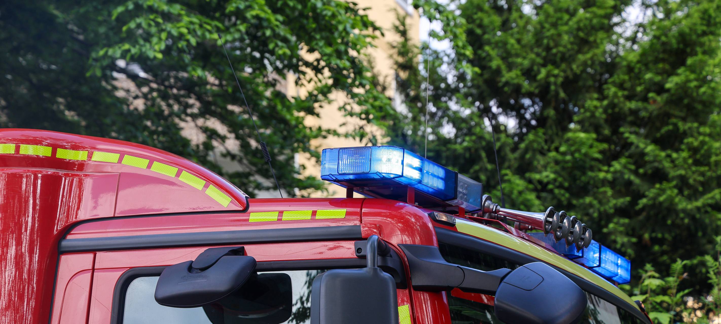 Zeugenaufruf nach PKW-Bränden