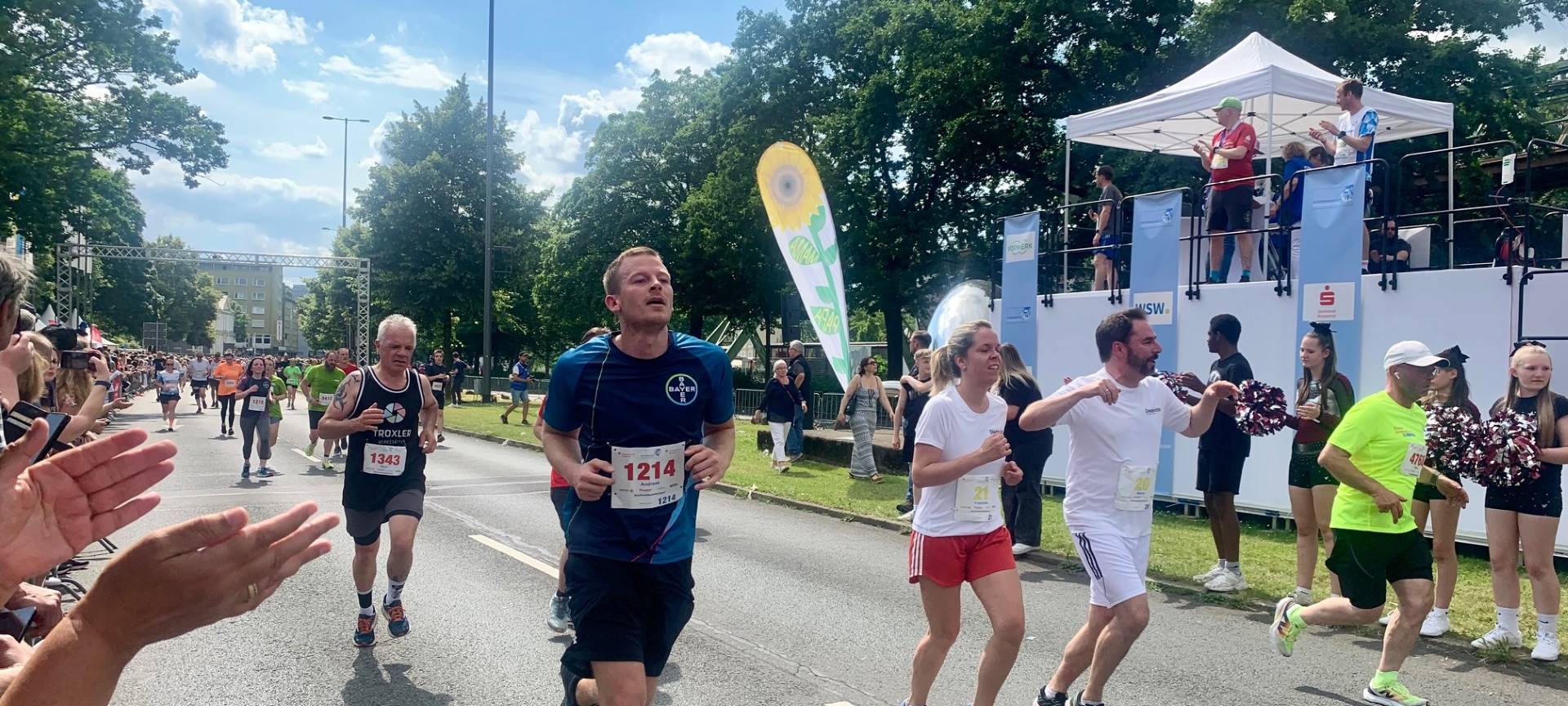 Schwebebahn-Lauf profitiert vom Wetter