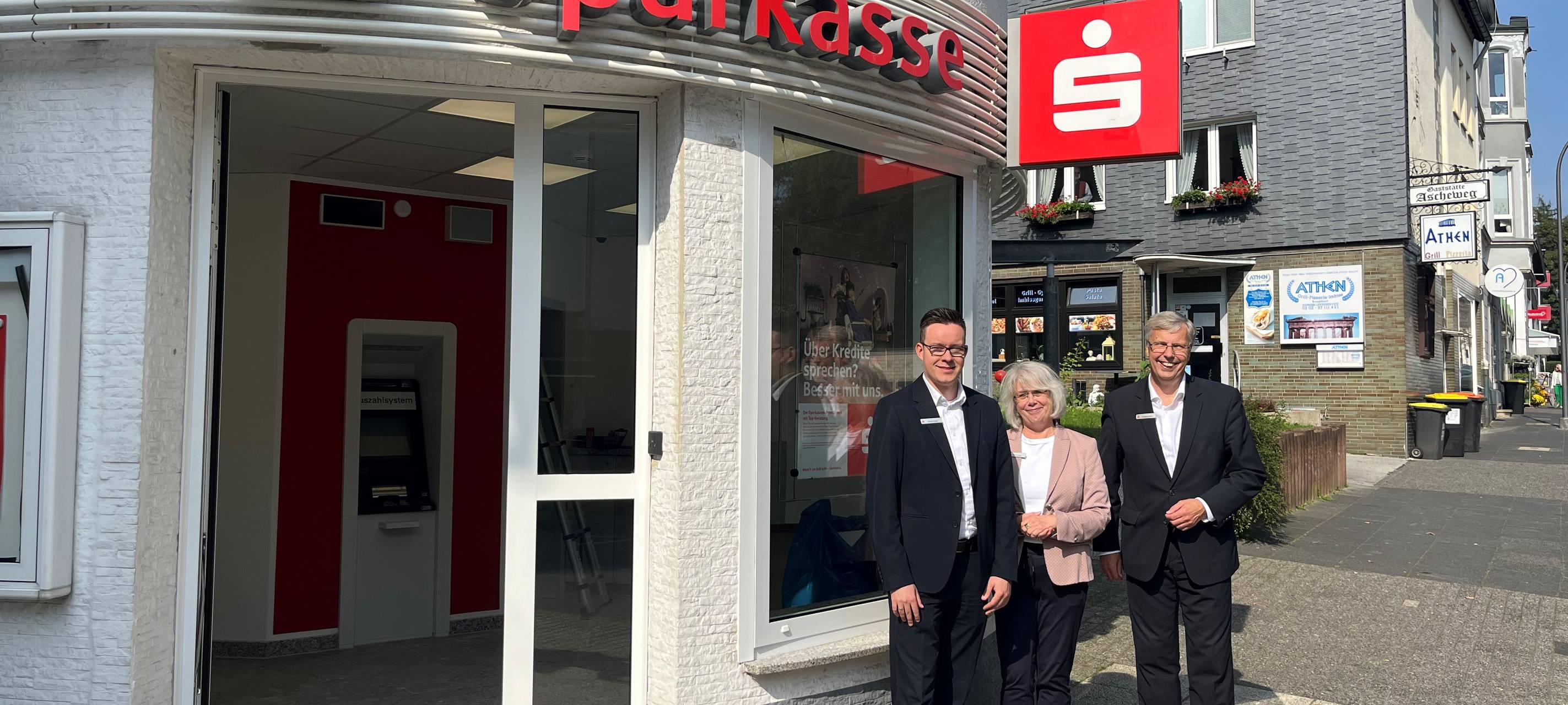 Nach Sprengung: Sparkassen-SB-Filiale wieder auf