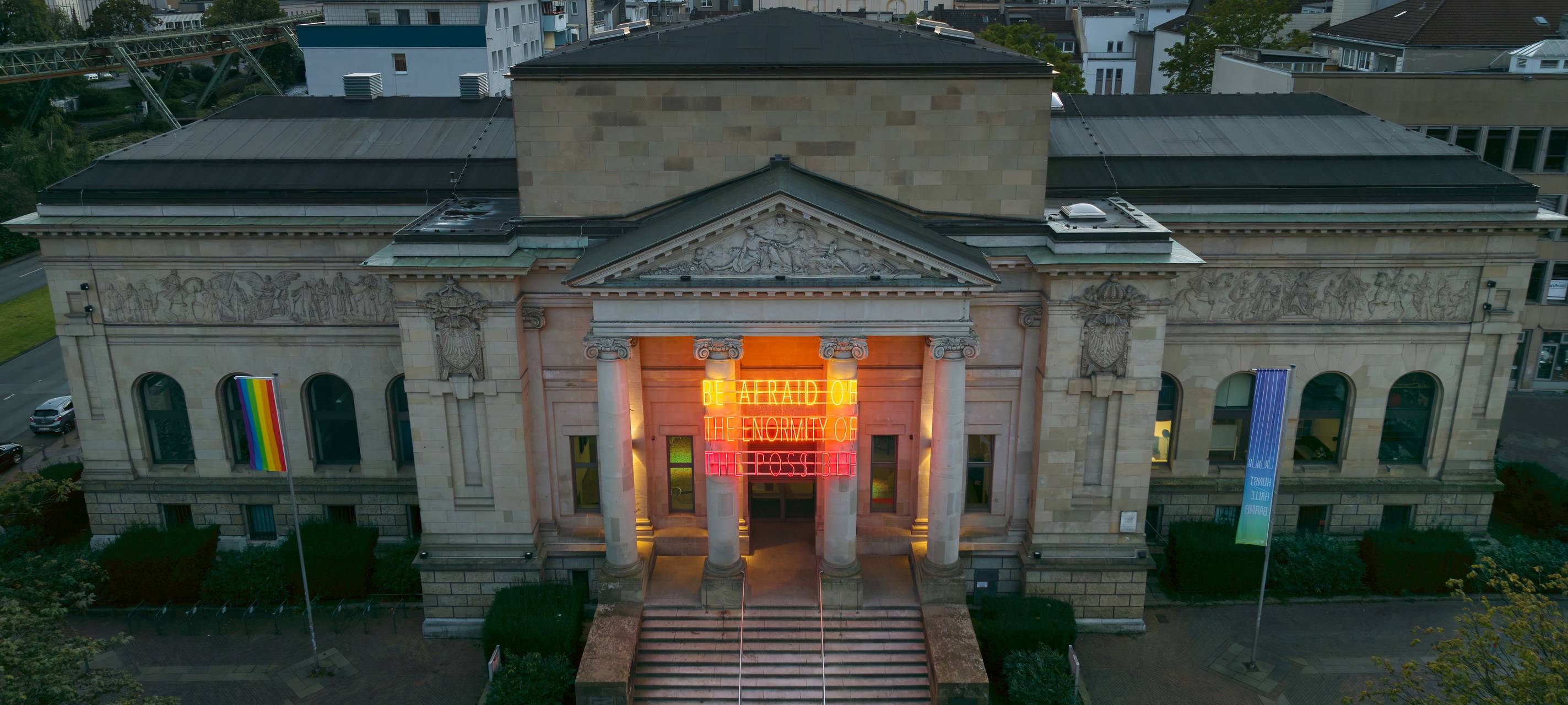 Scheckübergabe nach Benefizkonzert