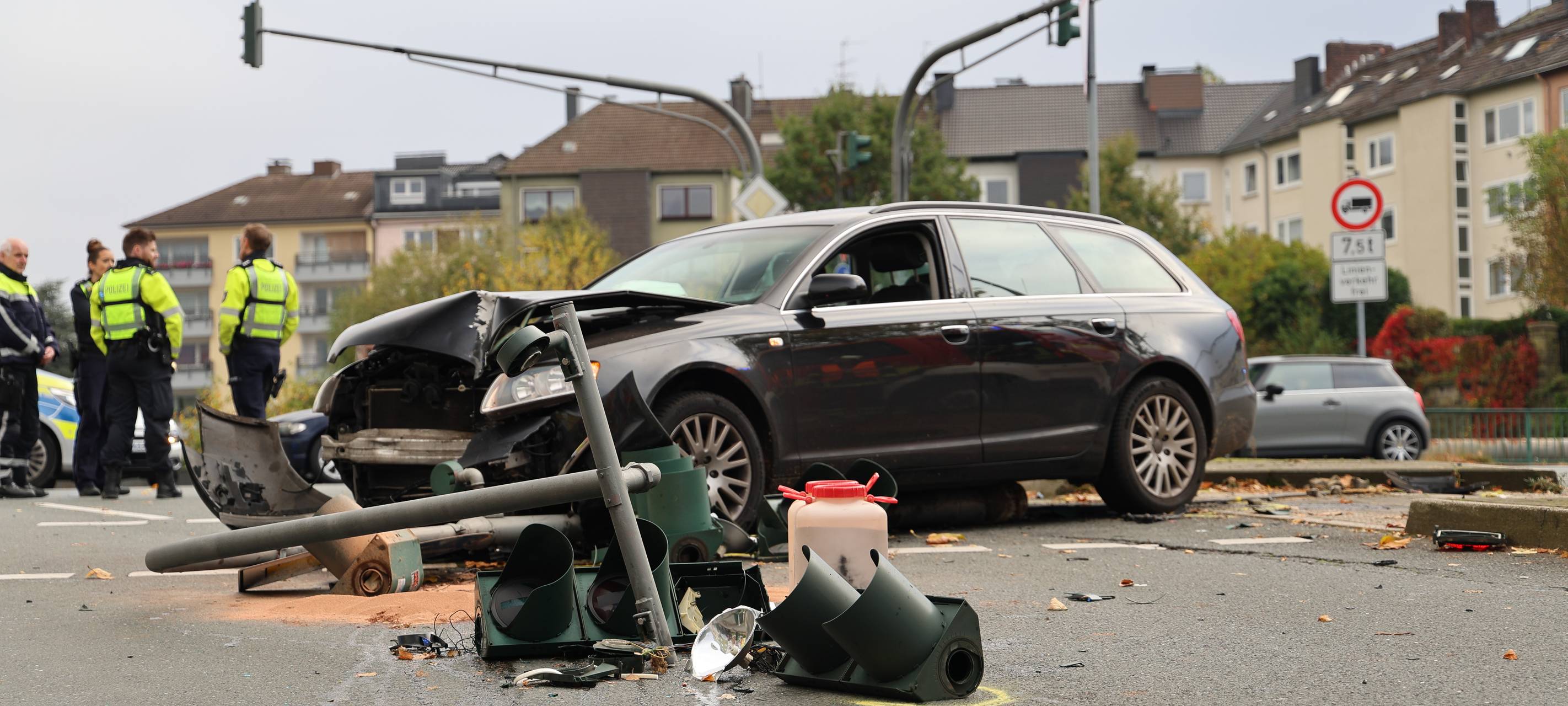 Unfall auf der Südstraße wegen medizinischem Notfall
