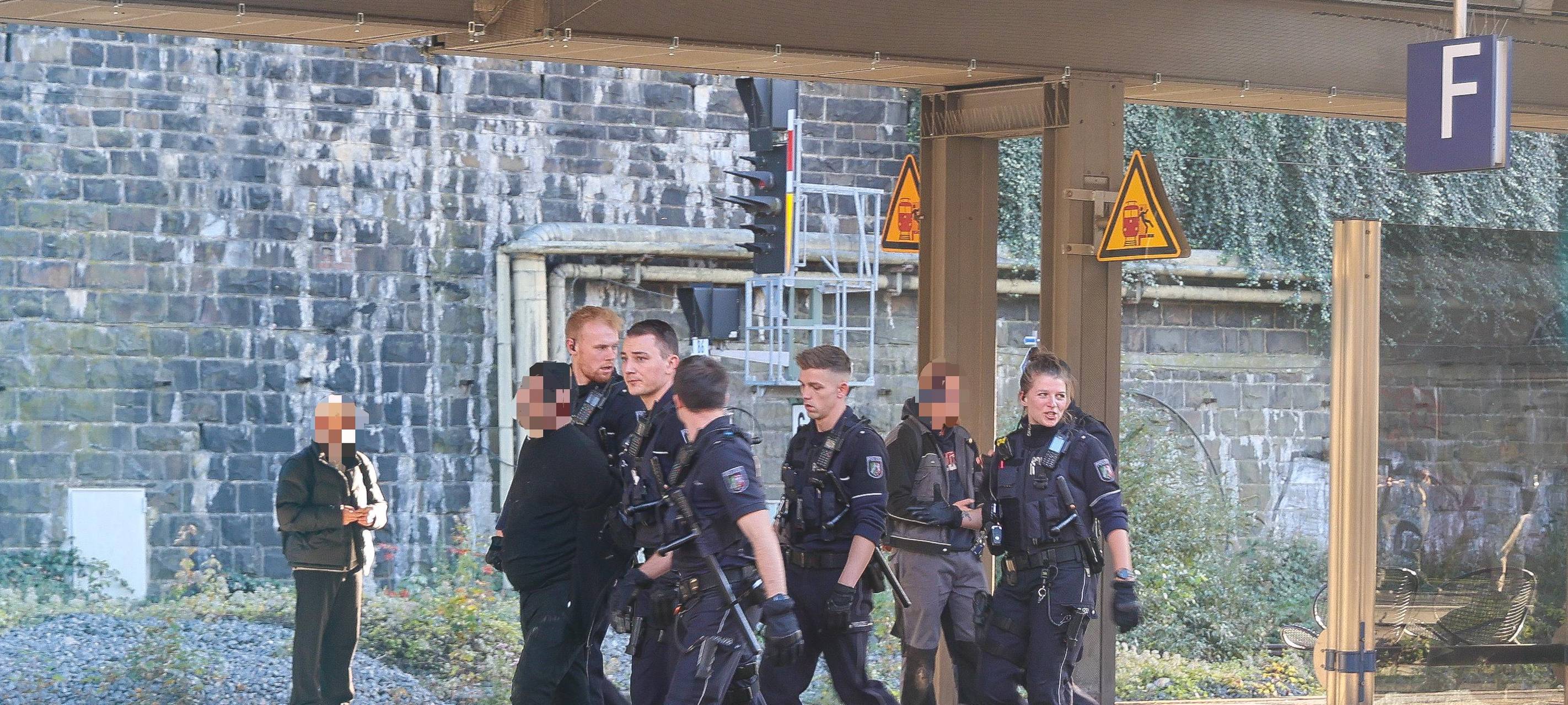 Polizeieinsatz am Gleis