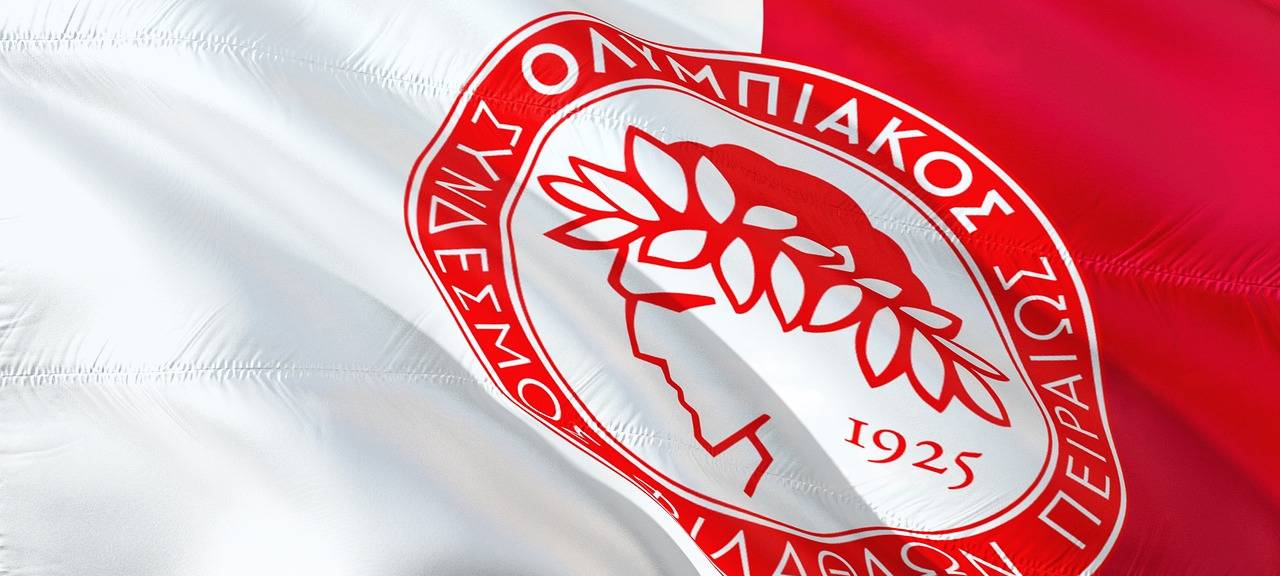 Piräus-Fans holen Pokale nach Wuppertal