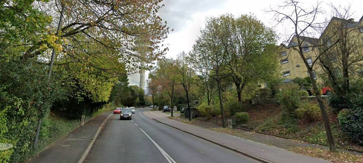 Westfalenweg im Laufe des Tages wieder befahrbar