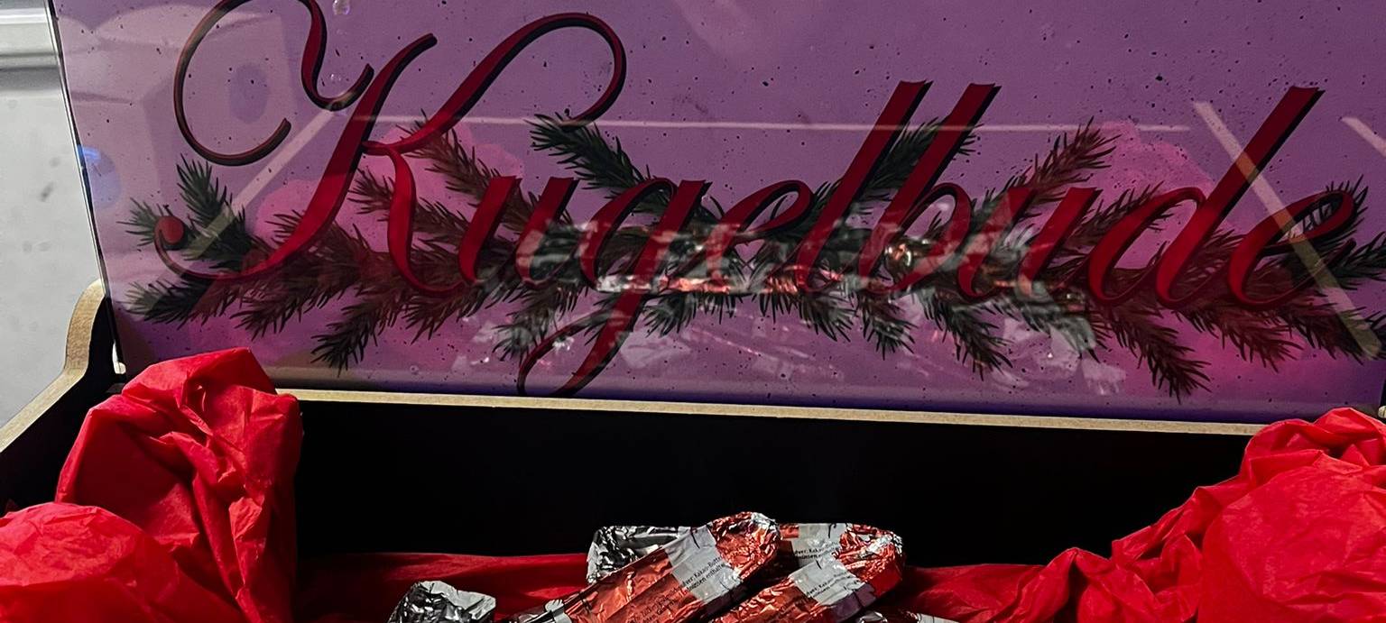 Weihnachtskugelverkauf 6