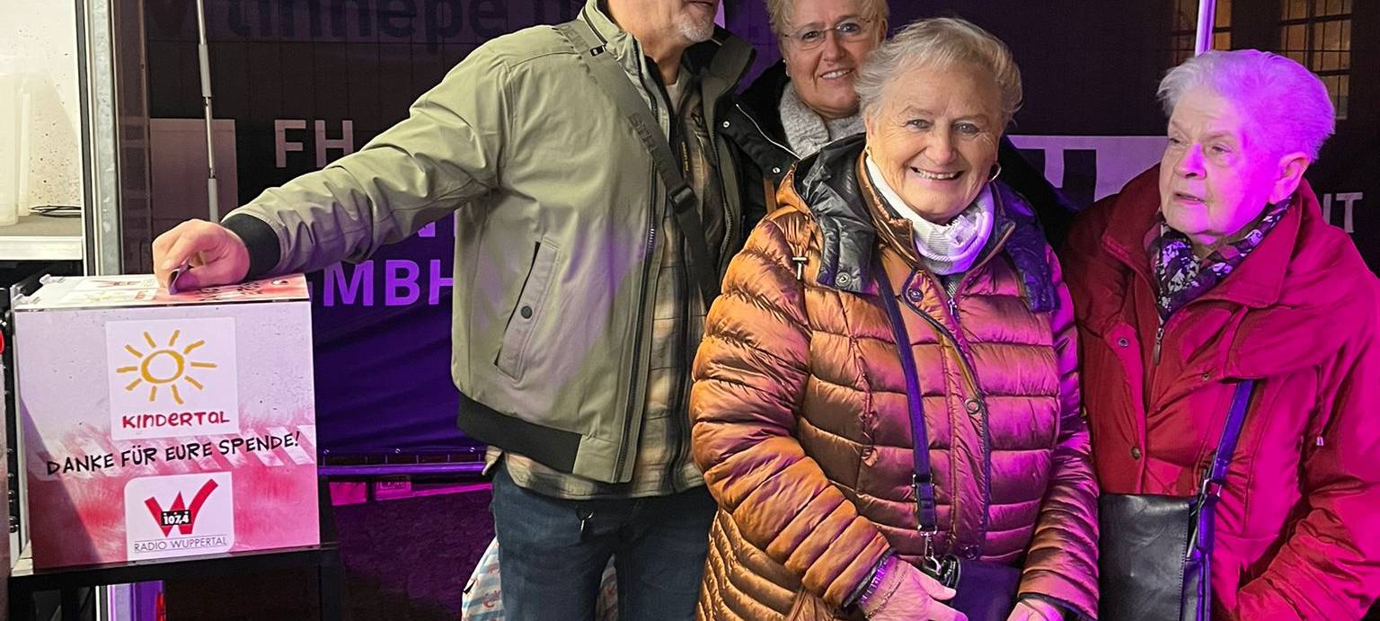 Weihnachtskugelverkauf 8