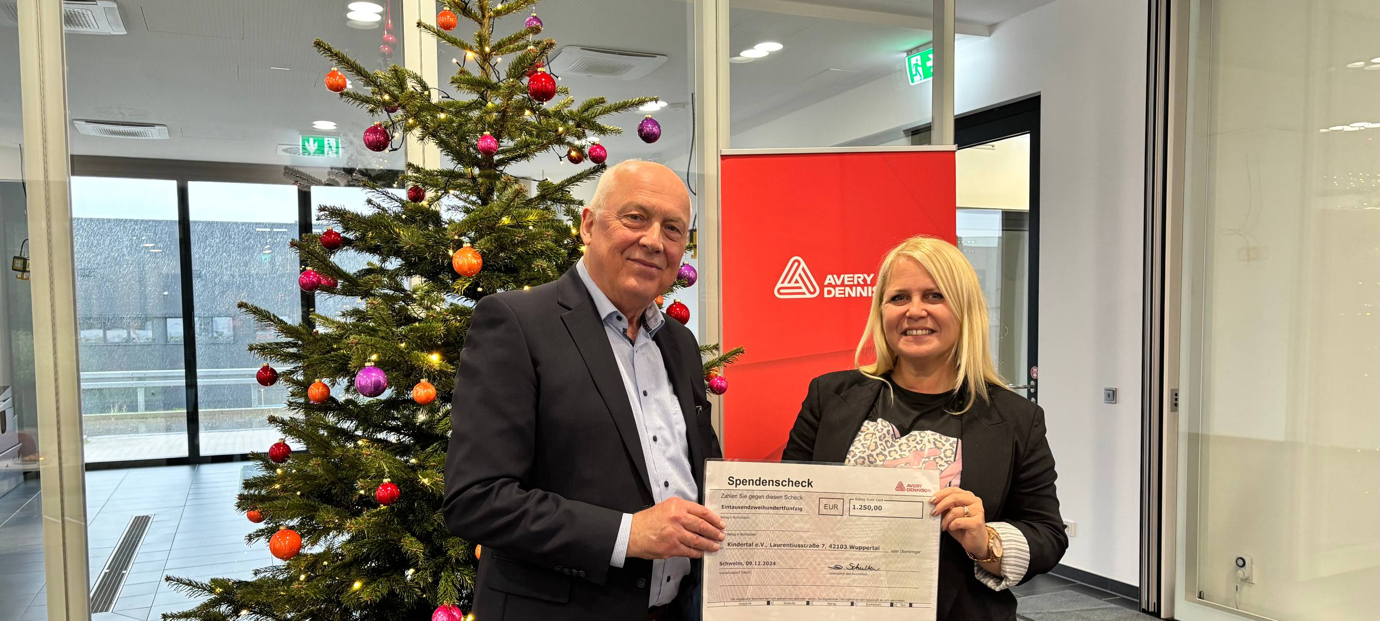 Spende von der Avery Dennison Materials GmbH