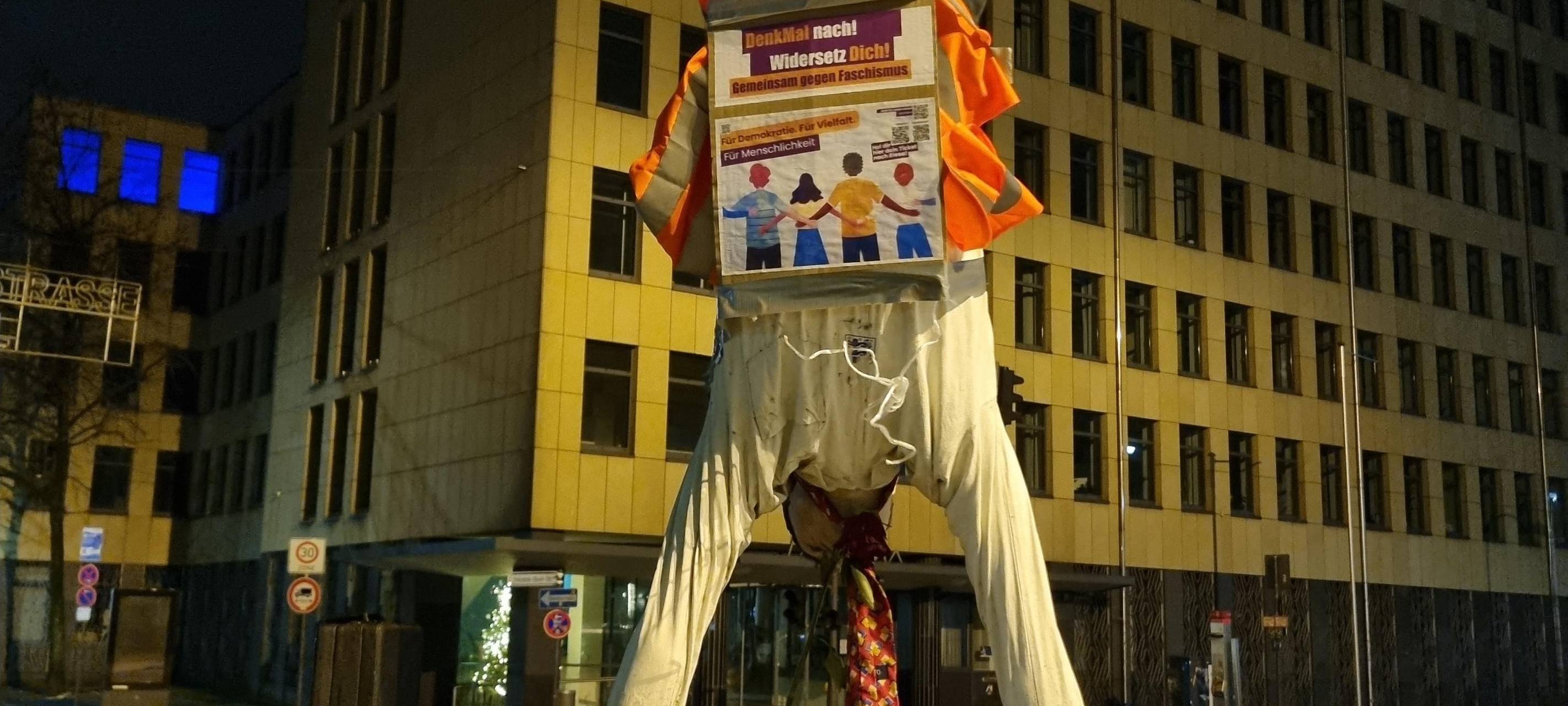 "Widersetzen"-Plakate im Wuppertaler Stadtgebiet