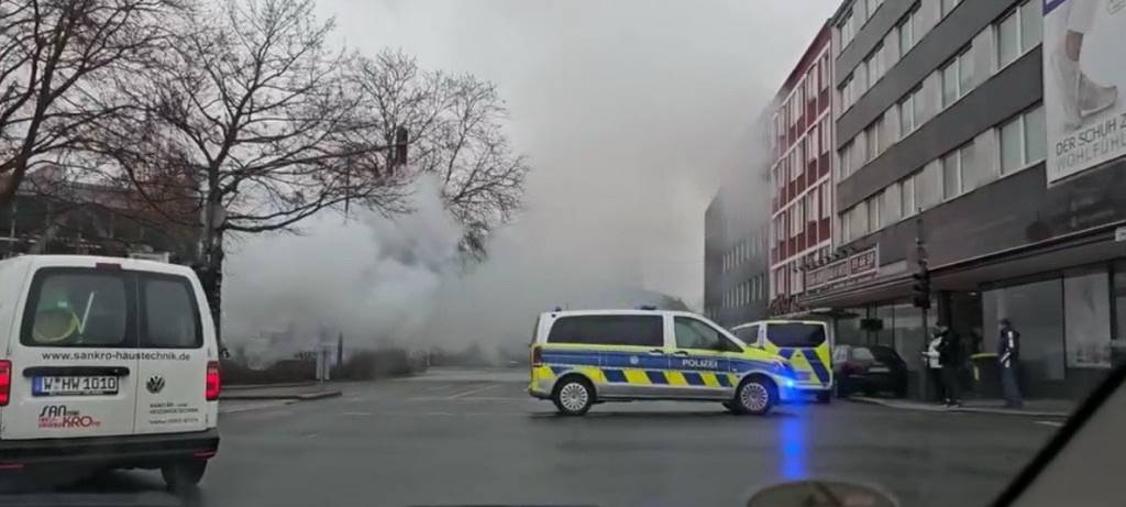 Feuerwehreinsatz im Barmer Zentrum