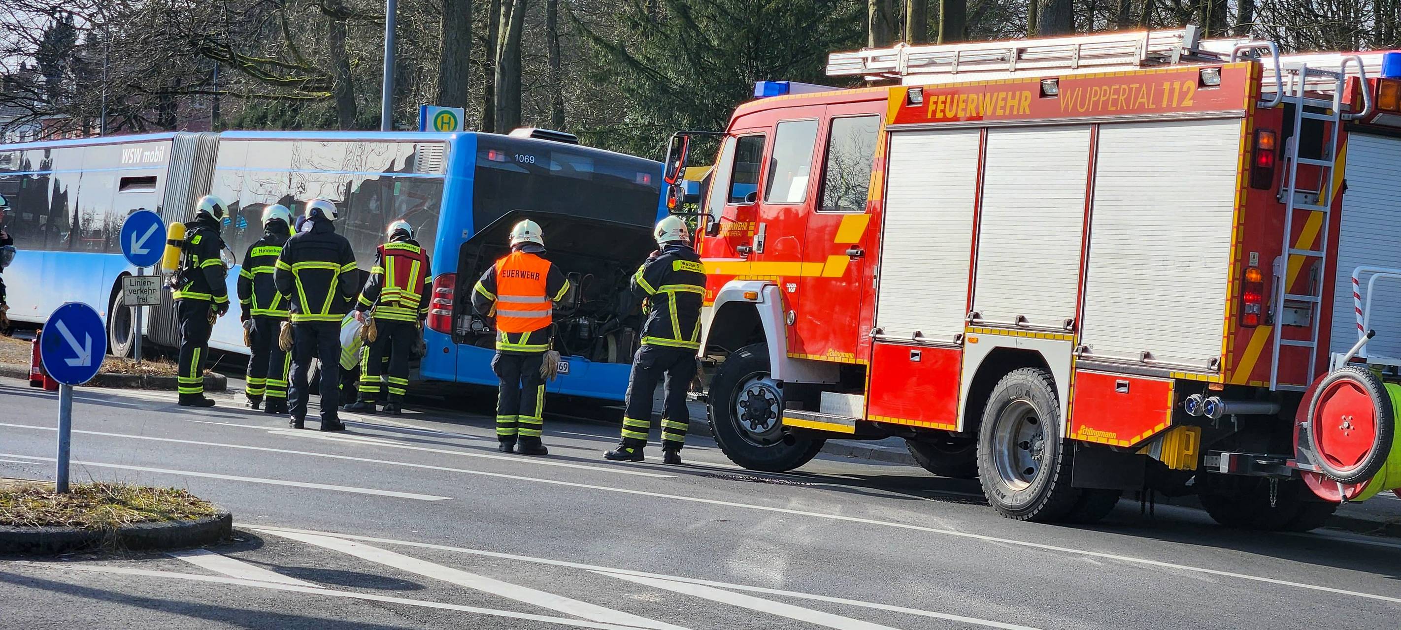 Qualmende Zwangspause für einen Linienbus