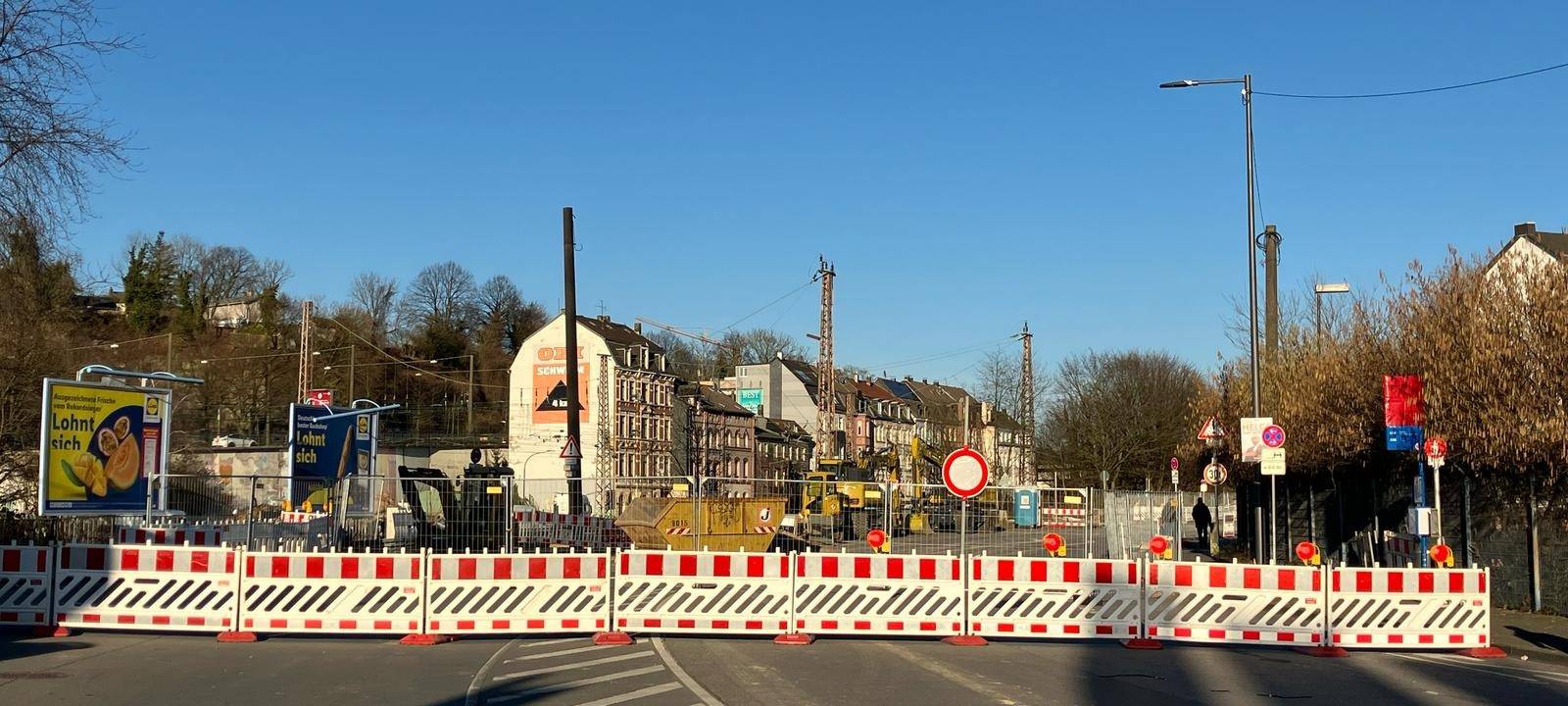 Baustelle Brücke Waldeckstraße mit Schwierigkeiten
