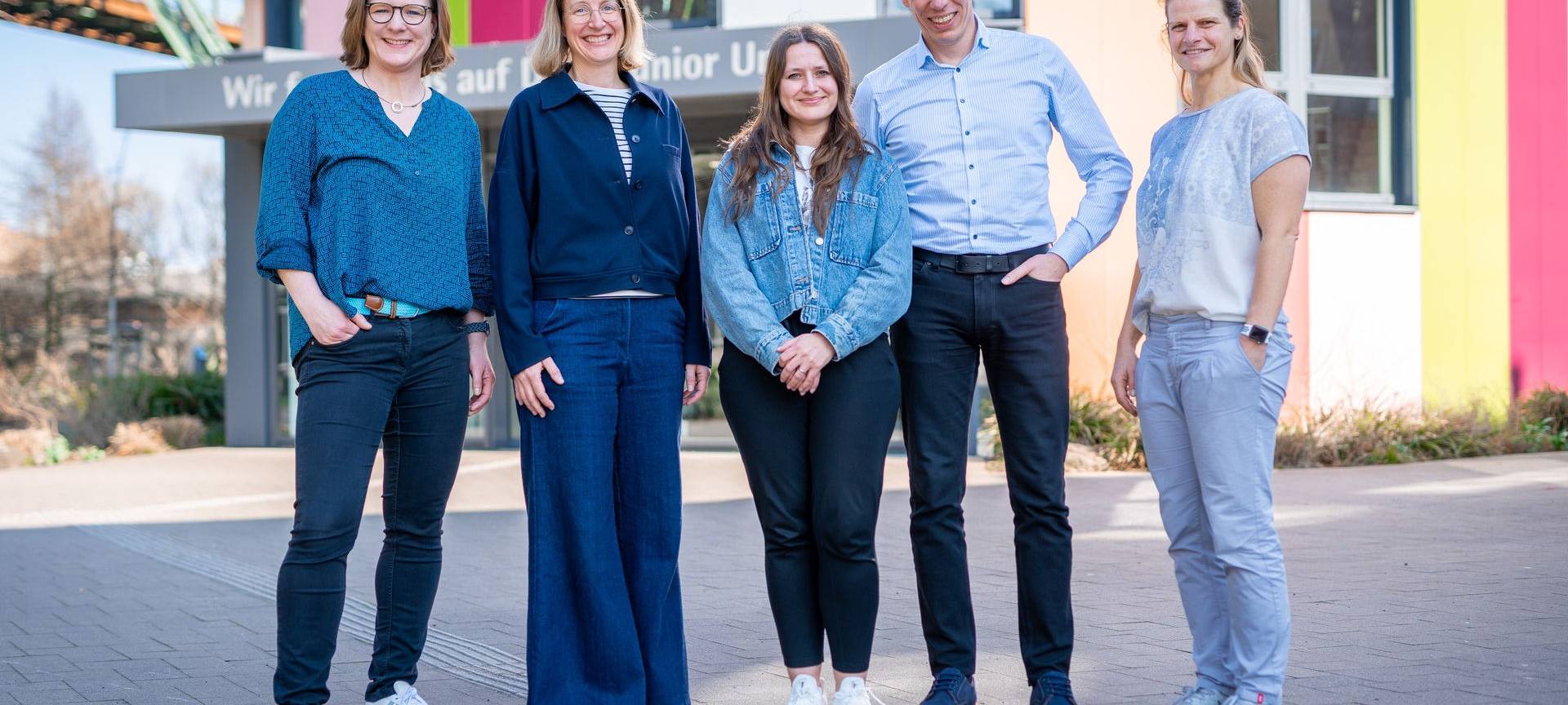Bayer unterstützt die Junior Uni