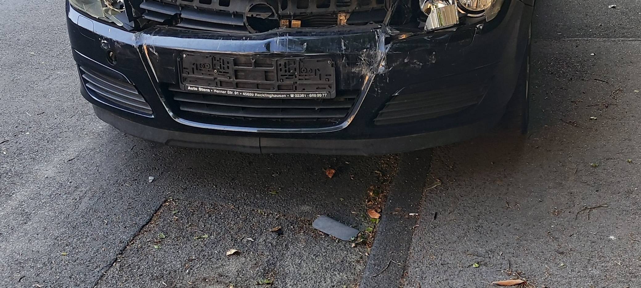 Ärger um abgestellte Autowracks in Nächstebreck