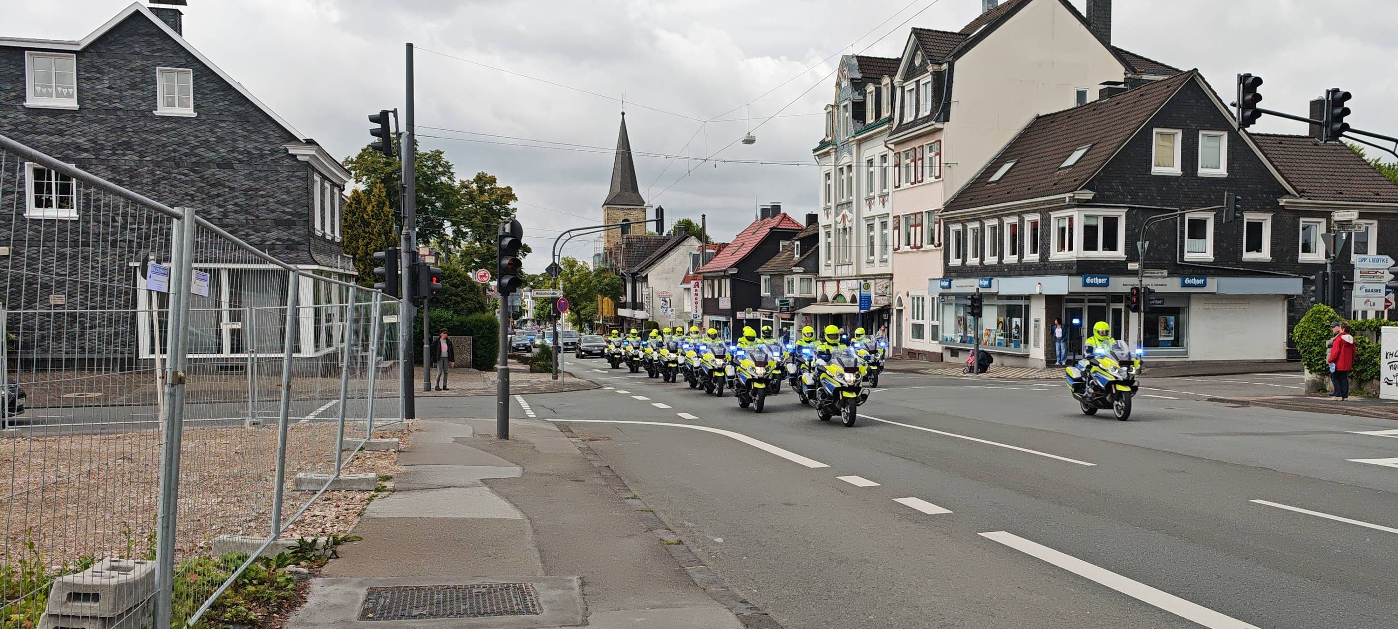 Polizei übt in Cronenberg