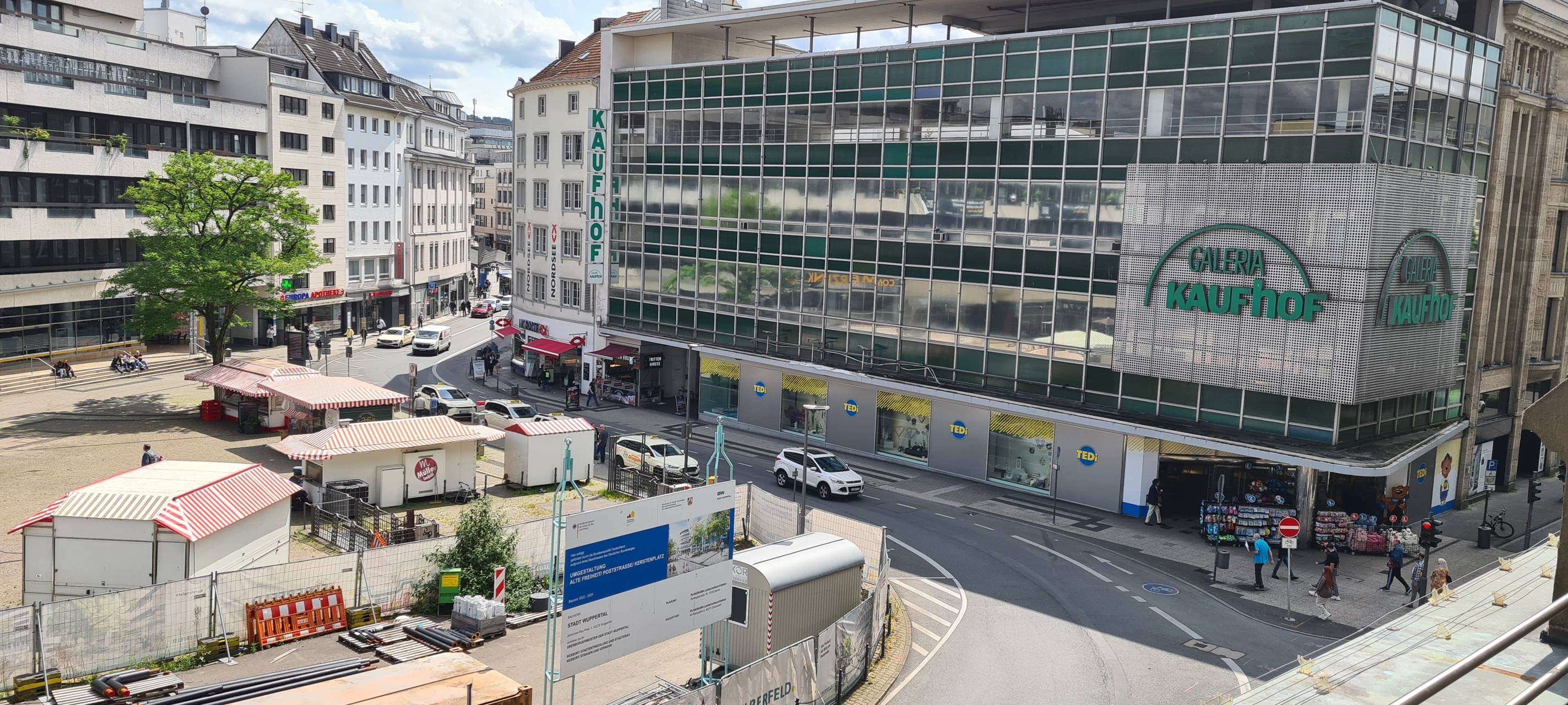 Kauft die Stadt den -hof?