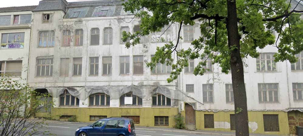 Prym: Bürgersteig wieder frei