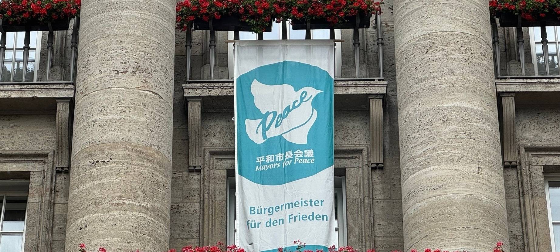 Flagge gegen Atomwaffen