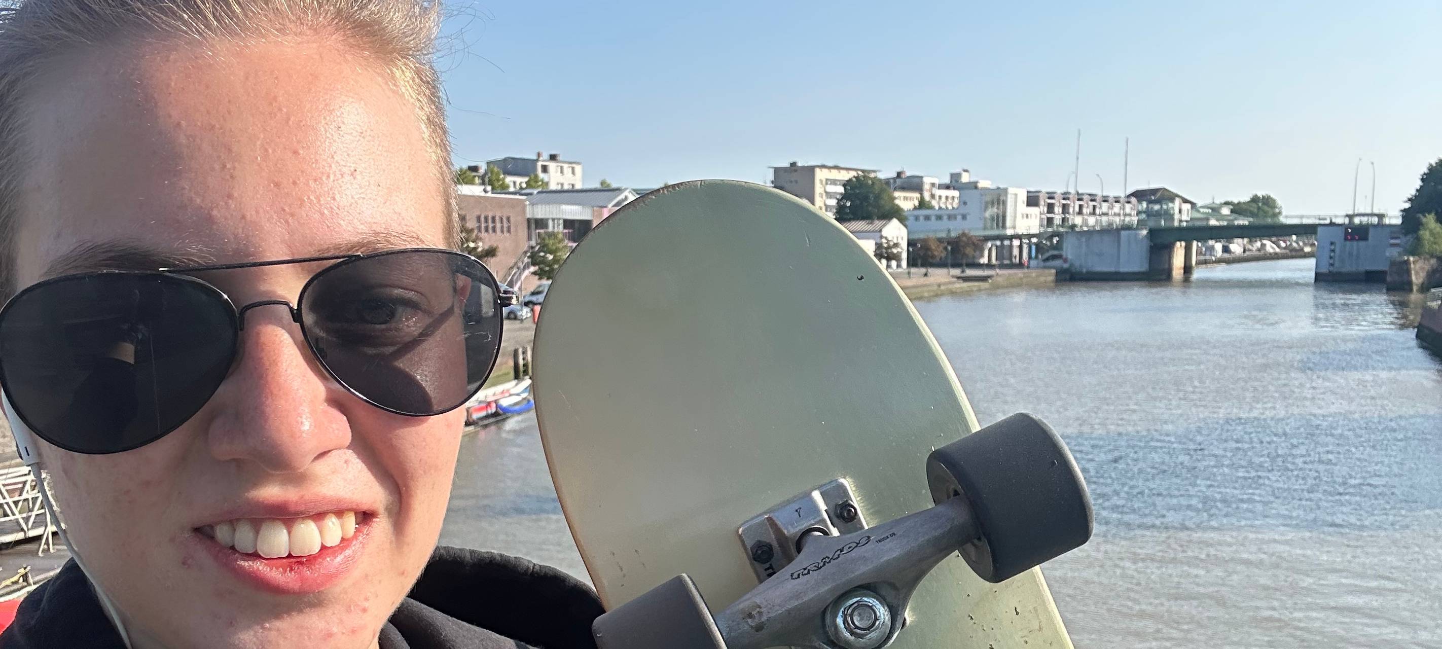 Auf dem Skateboard von hier bis Sylt: Mia Djuric