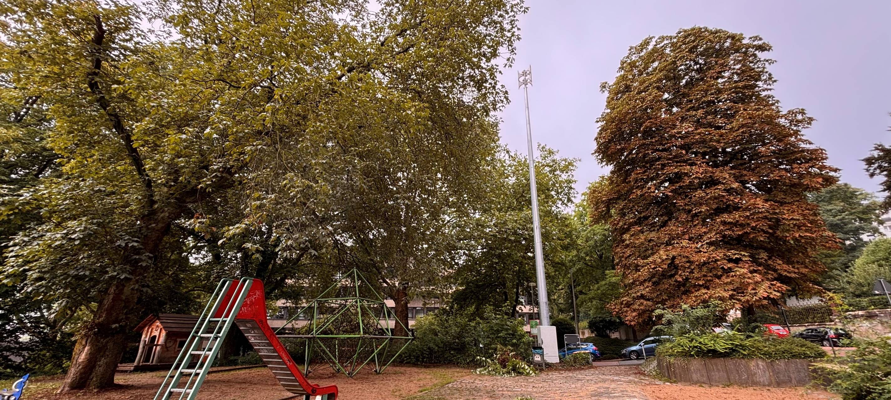 Sirenen auf hohen Masten