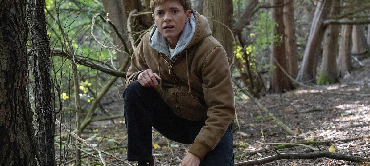 Alex ermittelt im Wald.