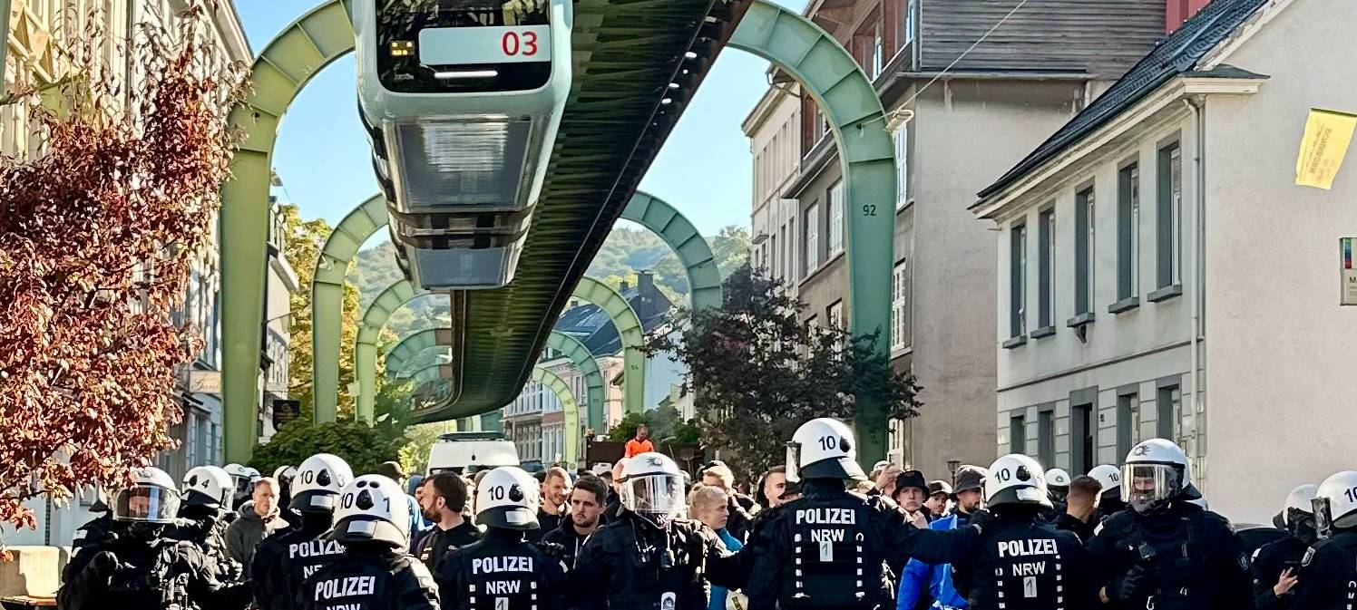 Großübung der Polizei in Sonnborn