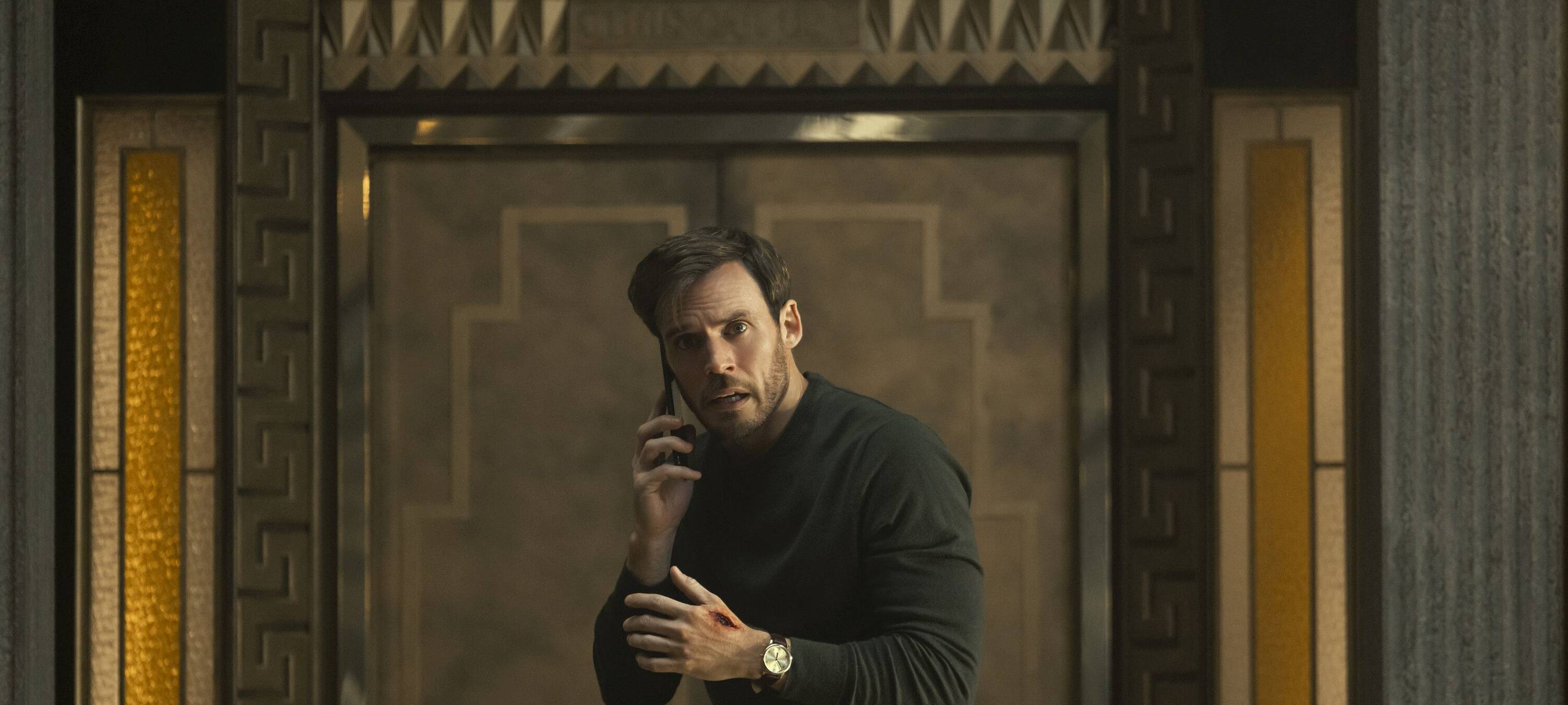 Laz nimmt die Ermittlungen auf.