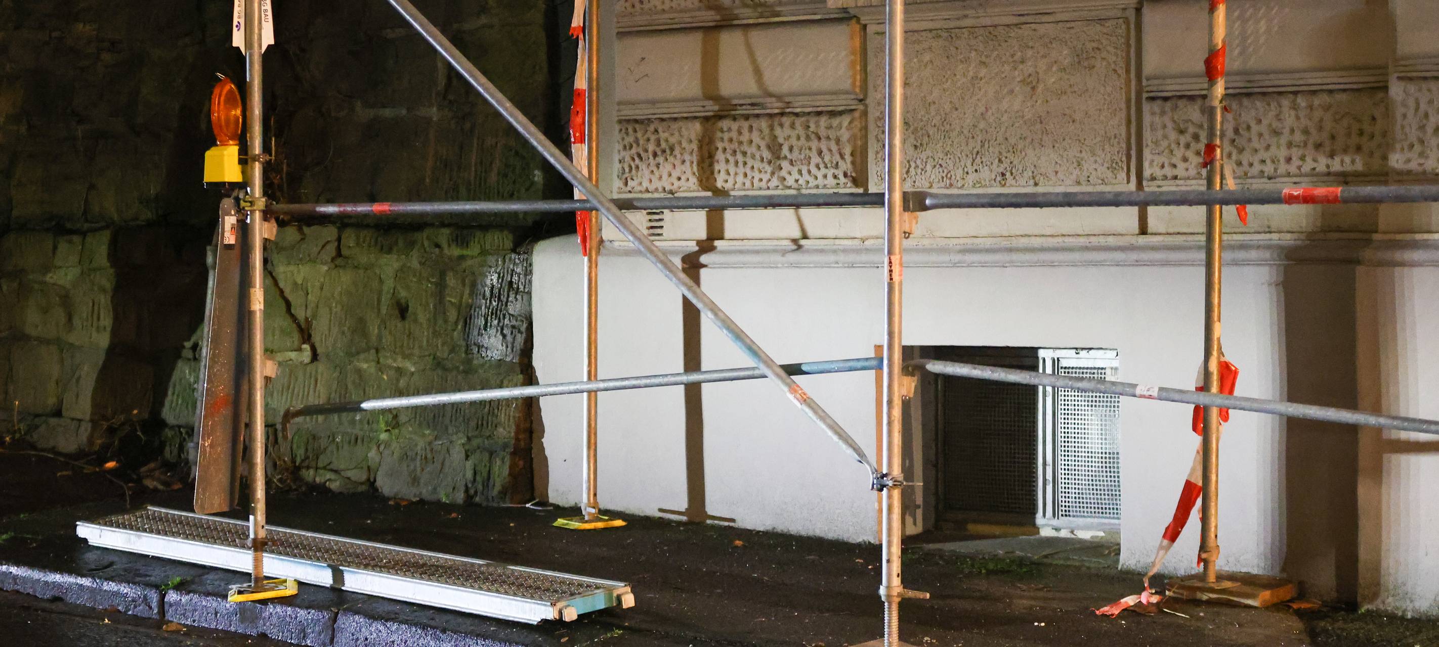 Nützenberger Straße wieder auf