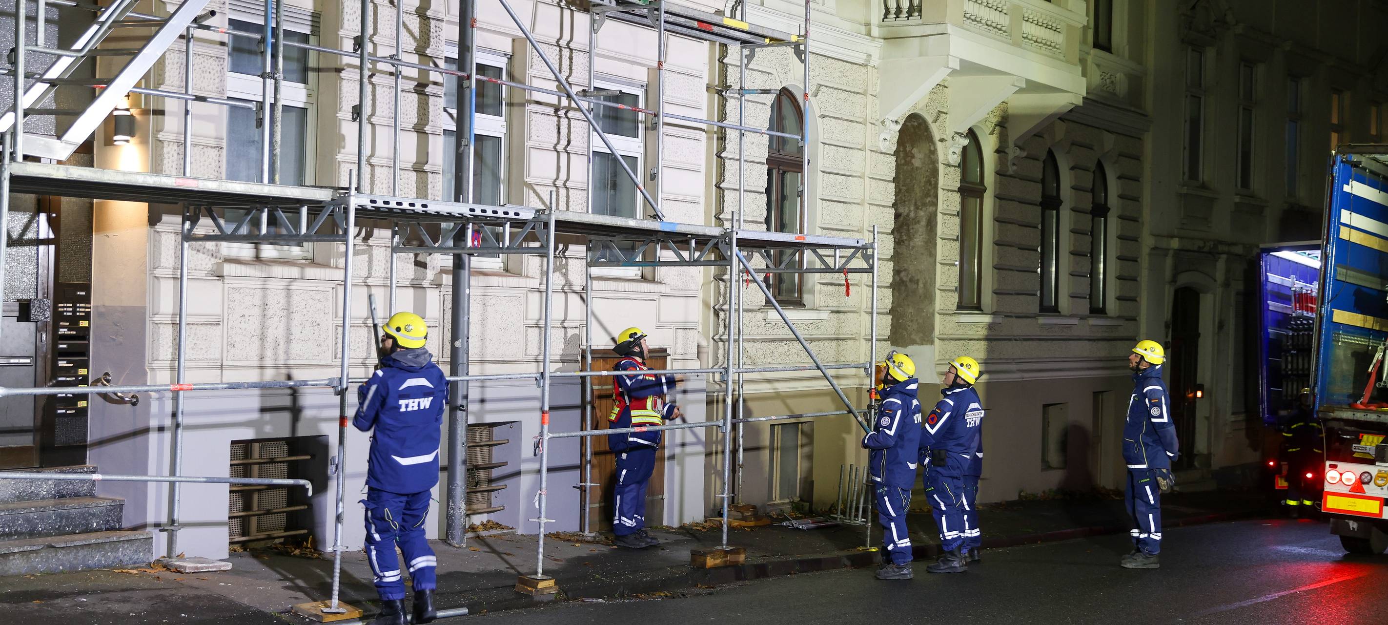 Nützenberger Straße wieder auf