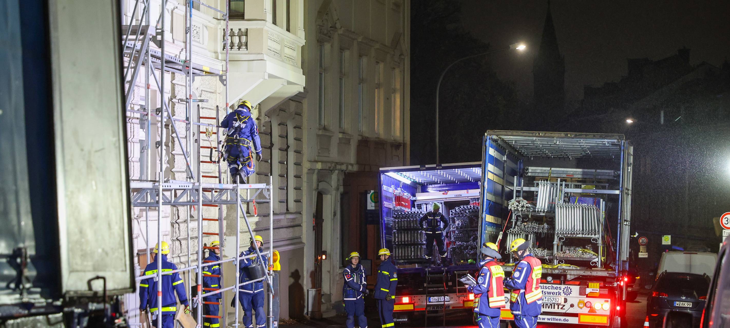 Nützenberger Straße wieder auf