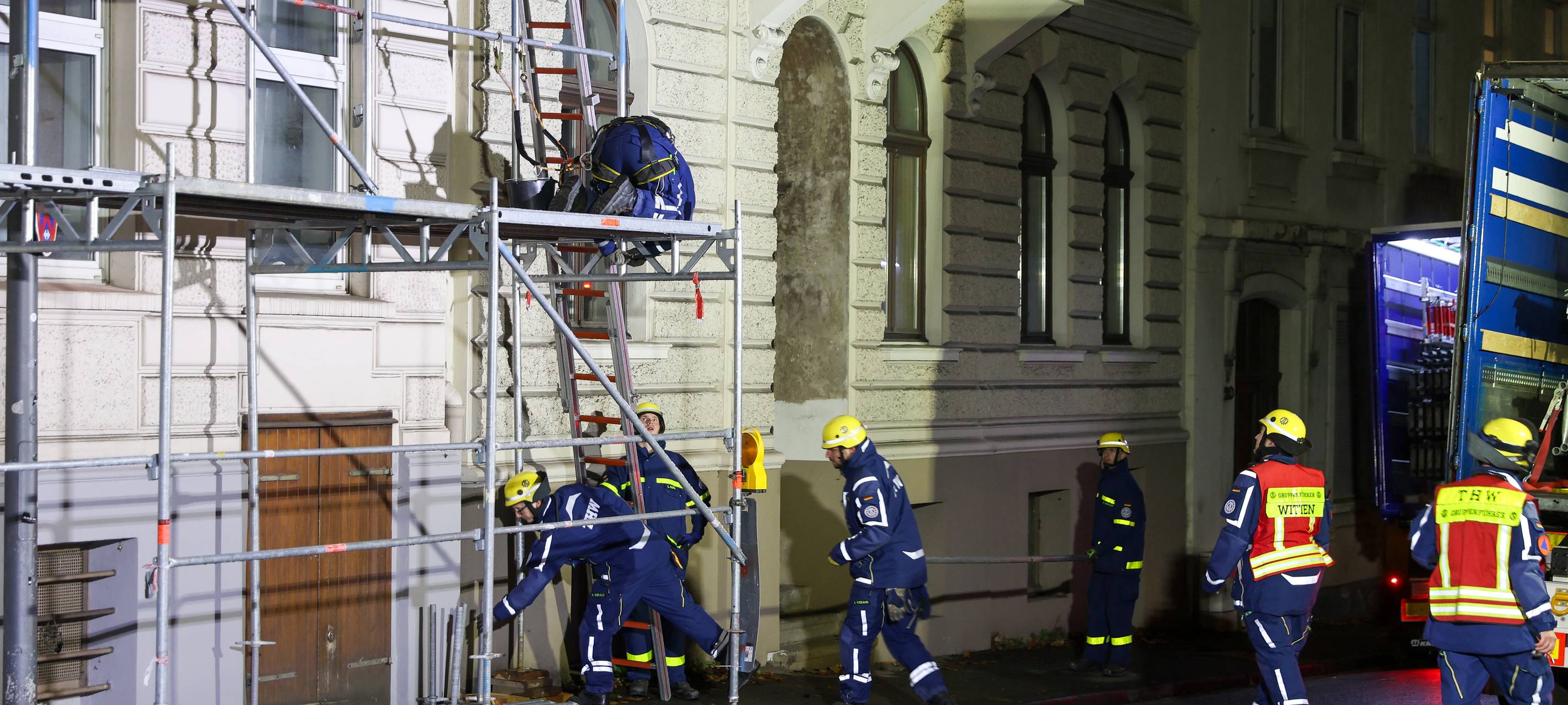 Nützenberger Straße wieder auf