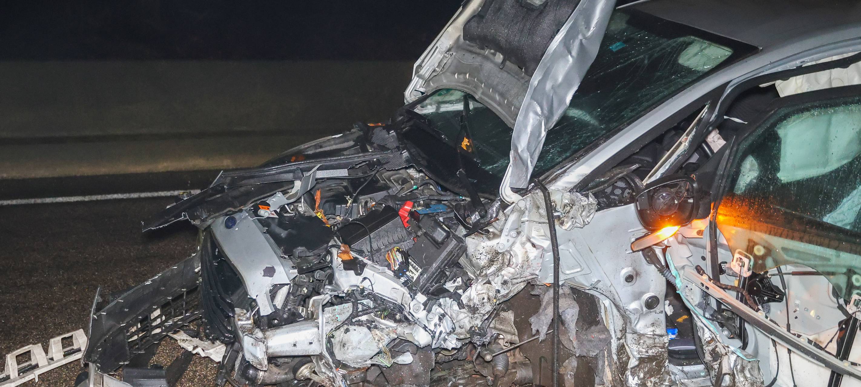 Unfall: Falschfahrer auf der A535