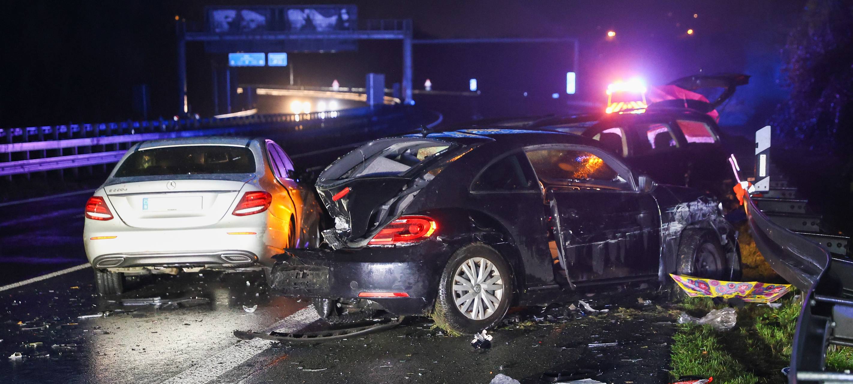 Schwerer Unfall und Vollsperrung der A1