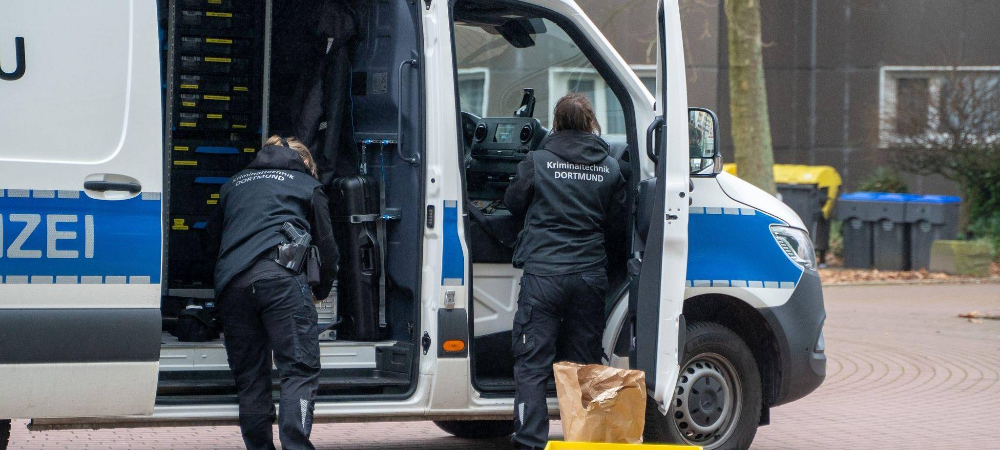 Messerangriff auf Mutter und Kinder