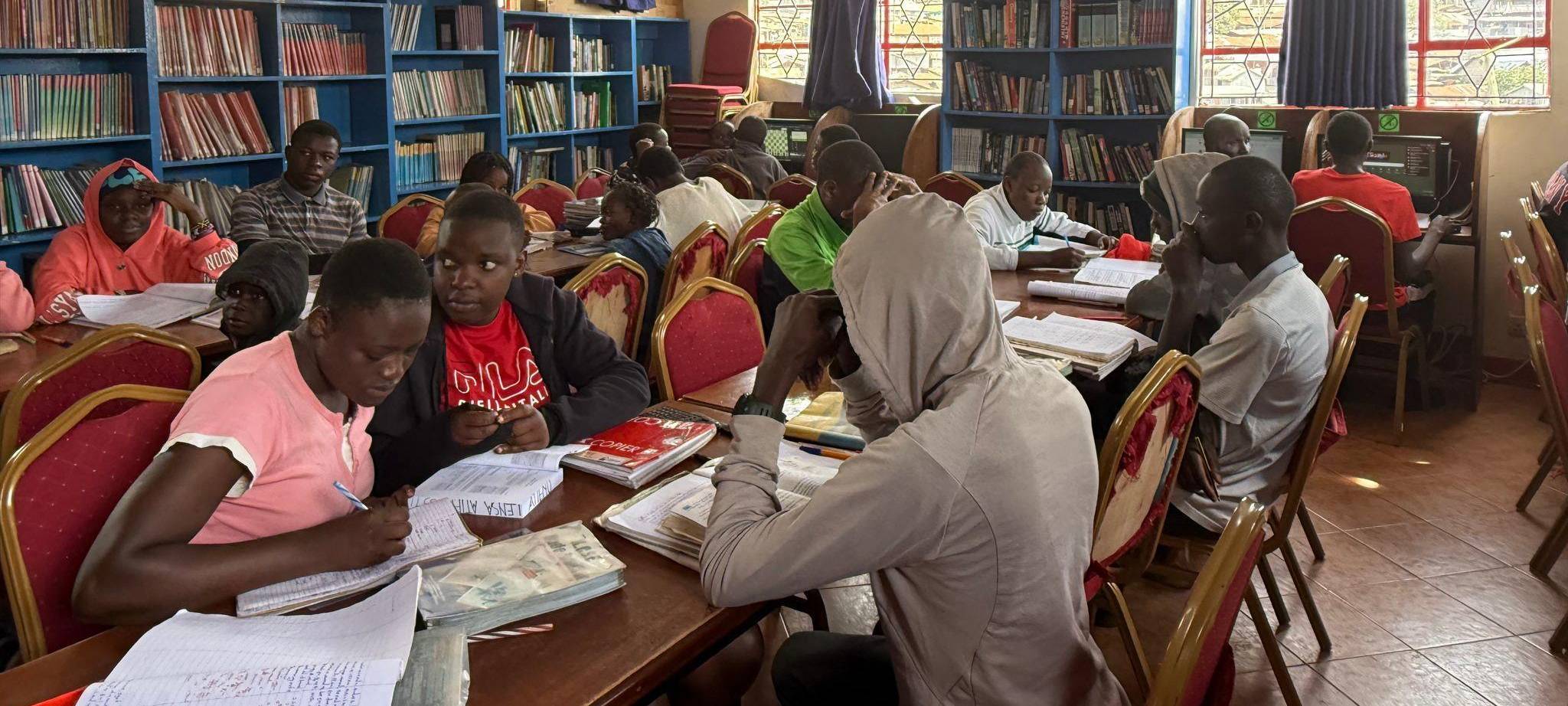 Slum Kibera - Bücherei als sicherer Lernort
