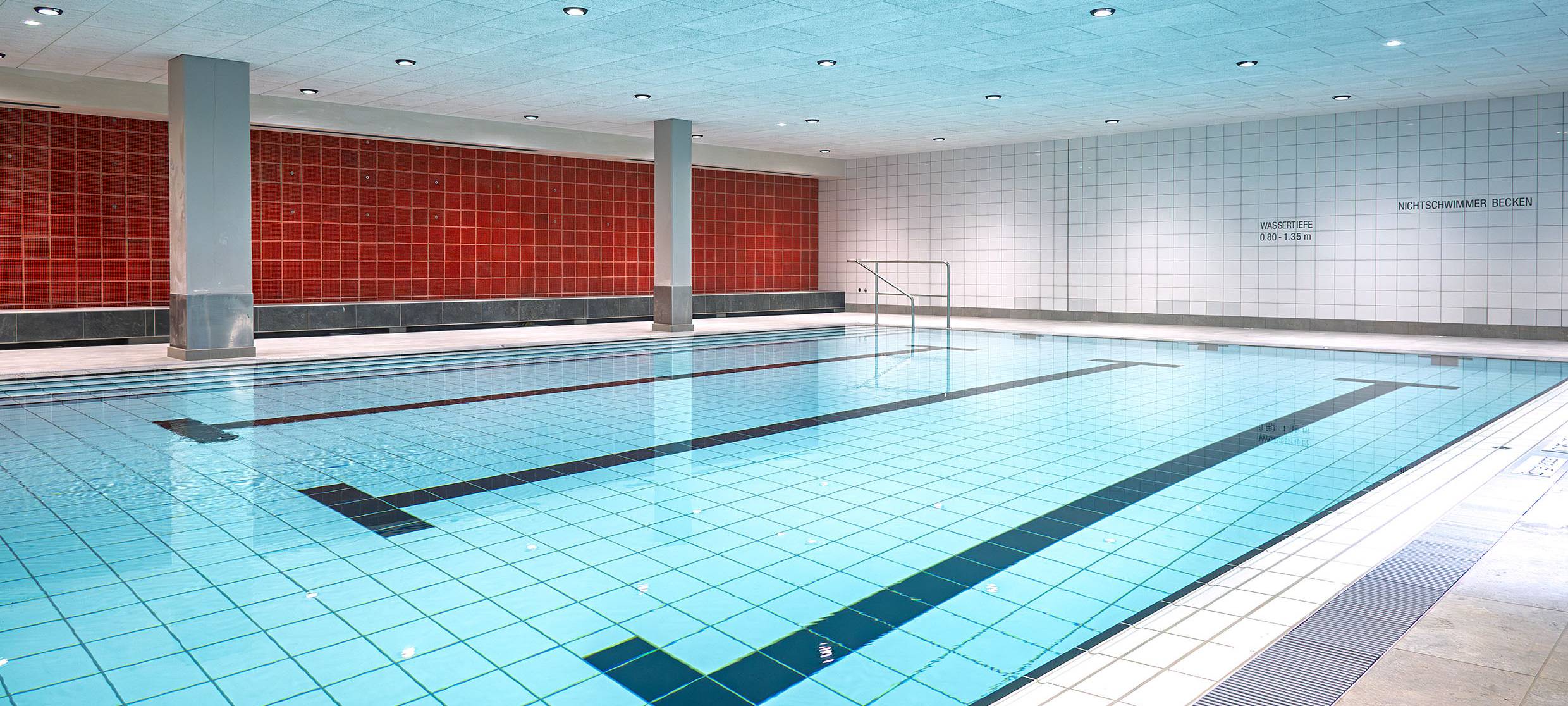 Schwimmbad öffnet wieder