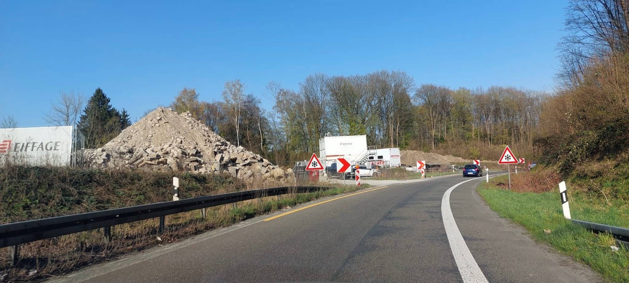Sperrung: lange Staus Richtung Sonnborner Kreuz