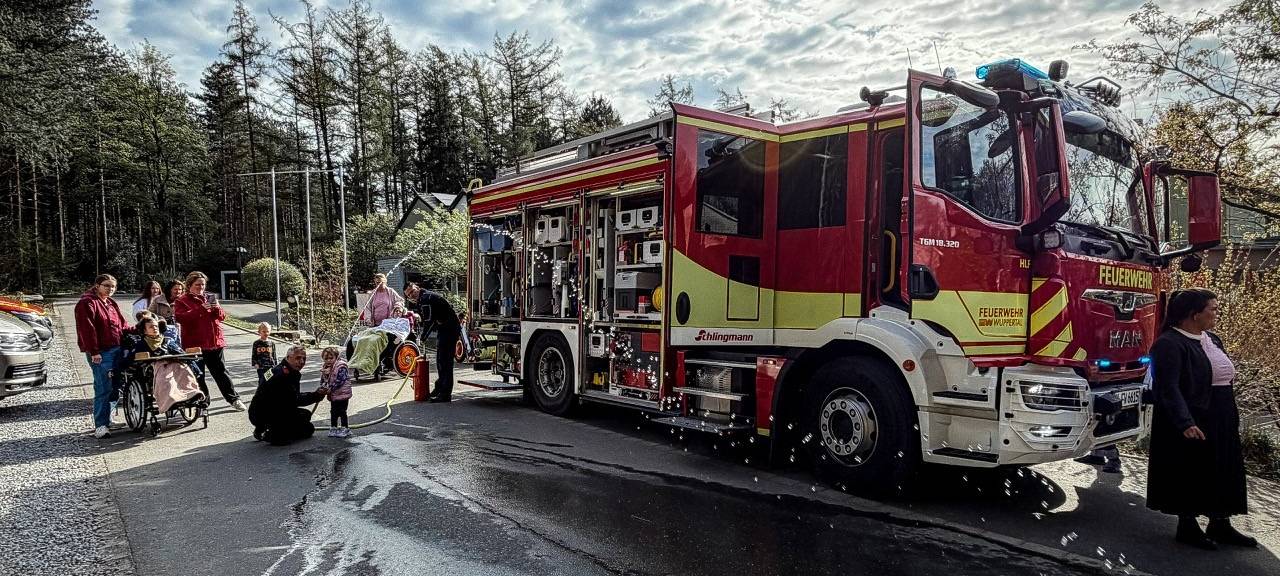 Feuerwehr spendet an Kinderhospiz