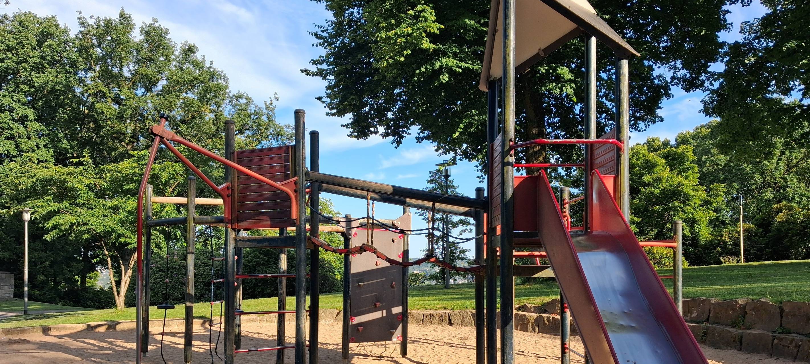 Spielgerüst am Nordpark muss weg